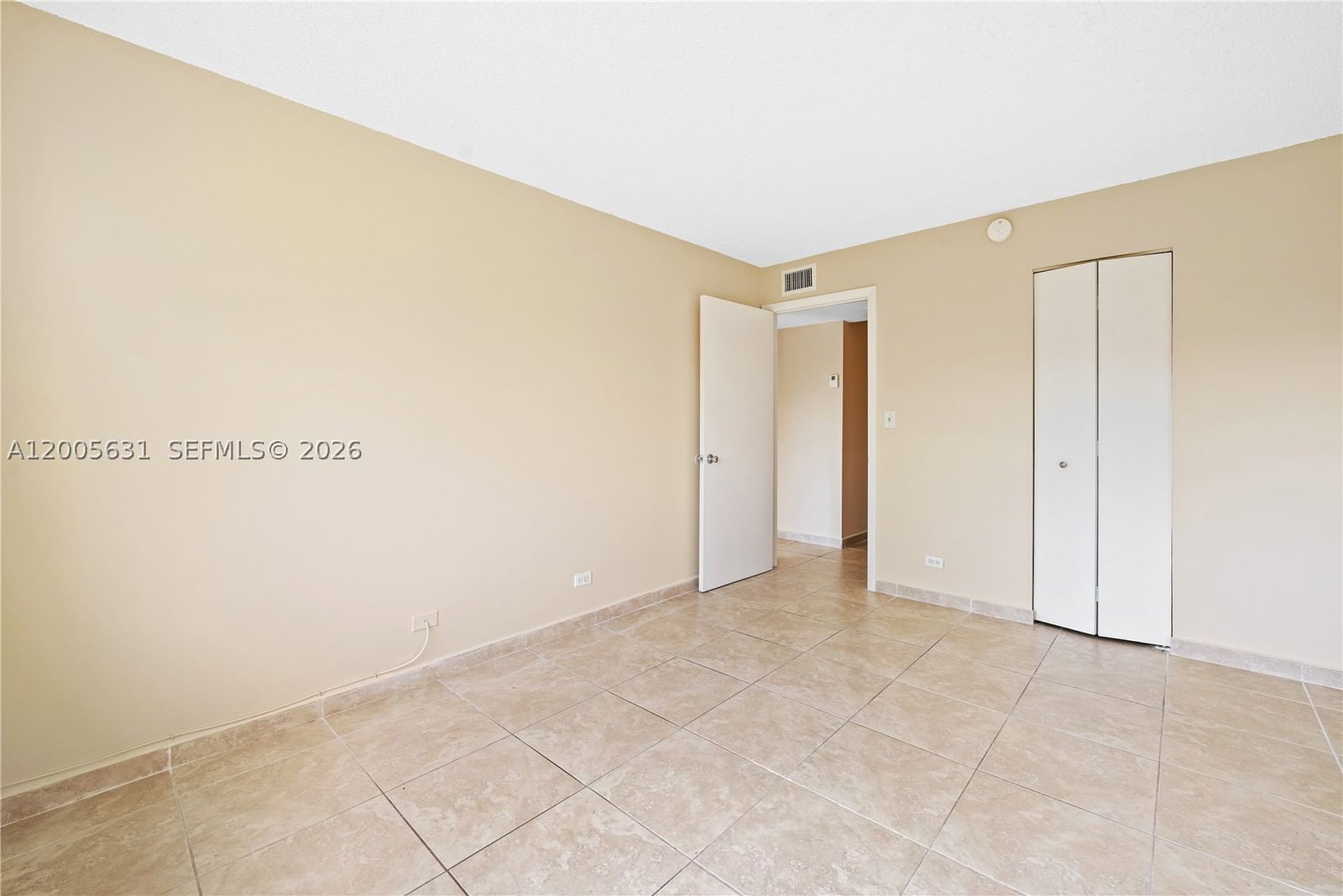 Real estate property located at 6601 116th Ct #404, Miami-dade, Sec 44 Atriums At Snapper, Miami, FL