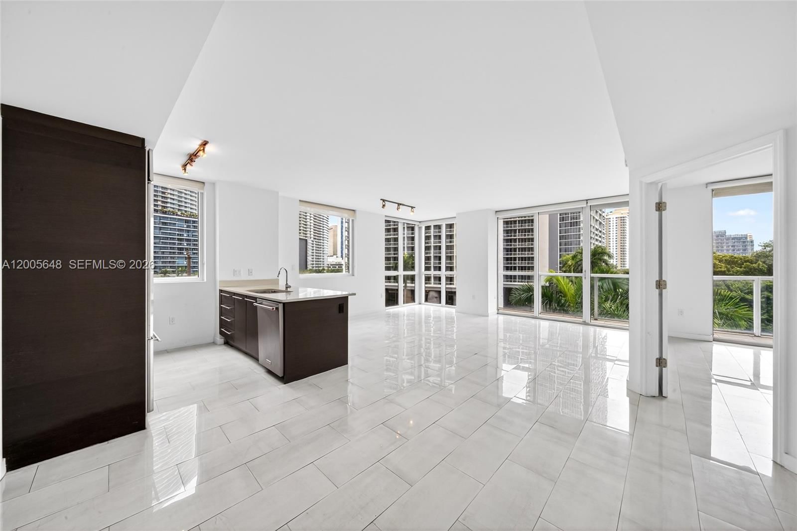 Real estate property located at 500 Brickell Ave #501, Miami-dade, 500 Brickell East Condo, Miami, FL