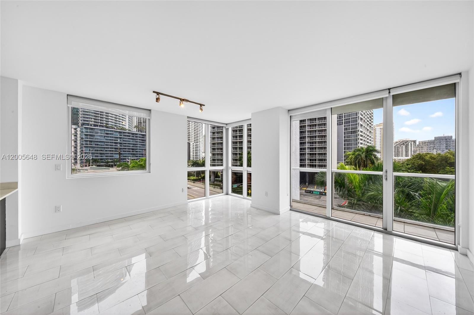 Real estate property located at 500 Brickell Ave #501, Miami-dade, 500 Brickell East Condo, Miami, FL