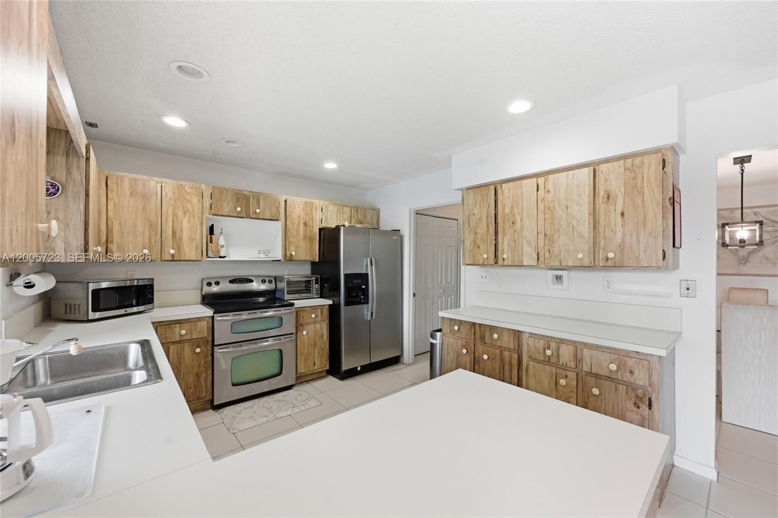 Real estate property located at 120 84th Way, Broward, Shadow Wood, Coral Springs, FL