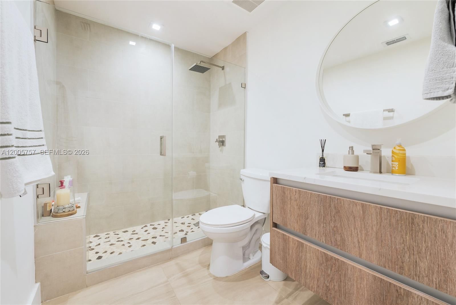 Real estate property located at 120 Salamanca Ave #2A, Miami-dade, Villas At Salamanca Condo, Coral Gables, FL