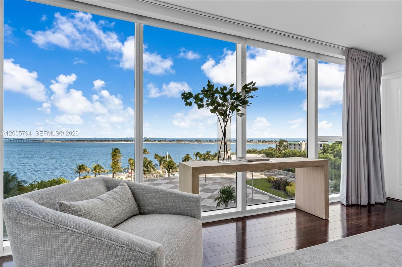 Real estate property located at 2101 Brickell Ave #306, Miami-dade, Skyline On Brickell Condo, Miami, FL