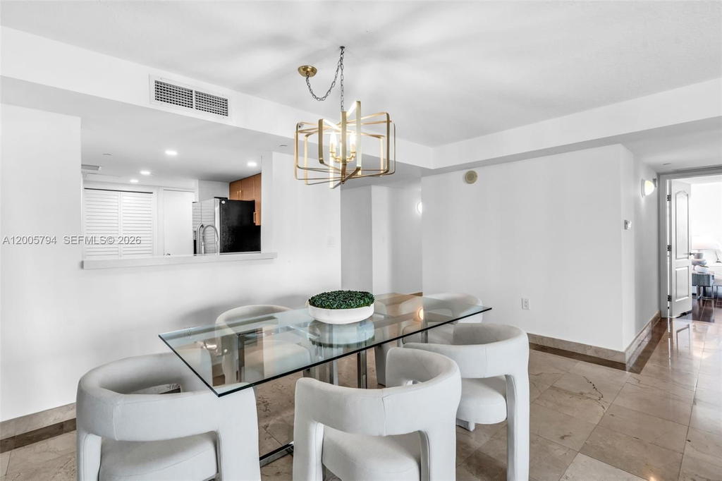 Real estate property located at 2101 Brickell Ave #306, Miami-dade, Skyline On Brickell Condo, Miami, FL