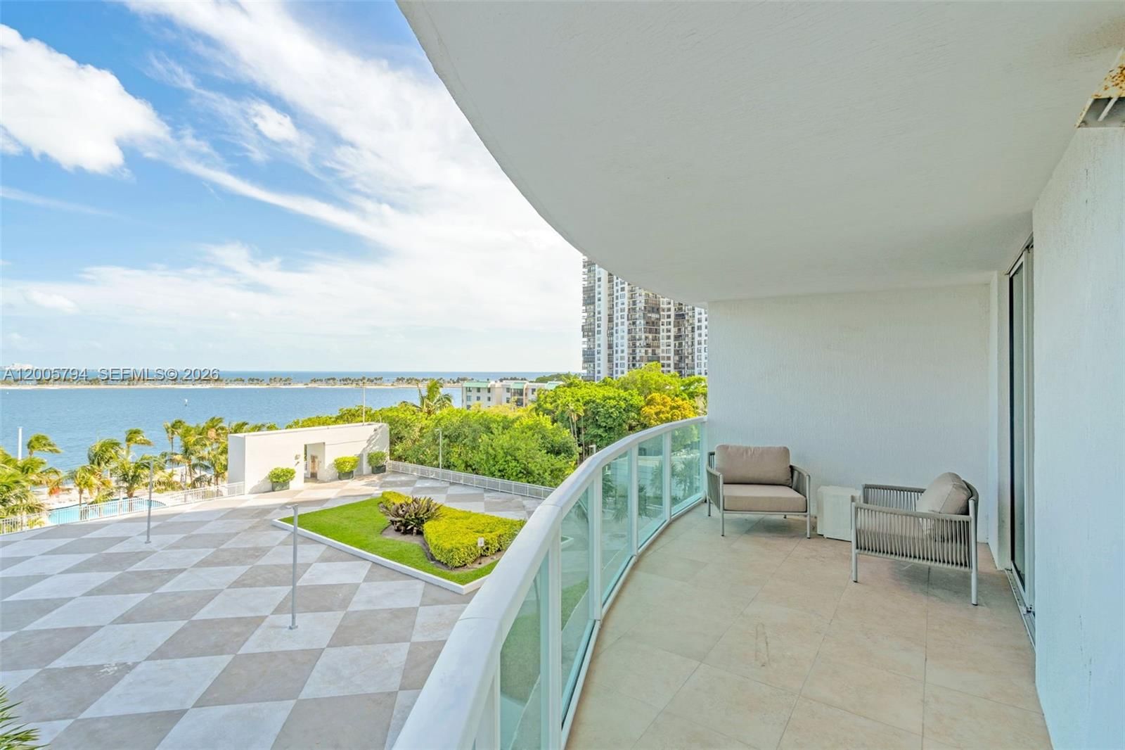 Real estate property located at 2101 Brickell Ave #306, Miami-dade, Skyline On Brickell Condo, Miami, FL