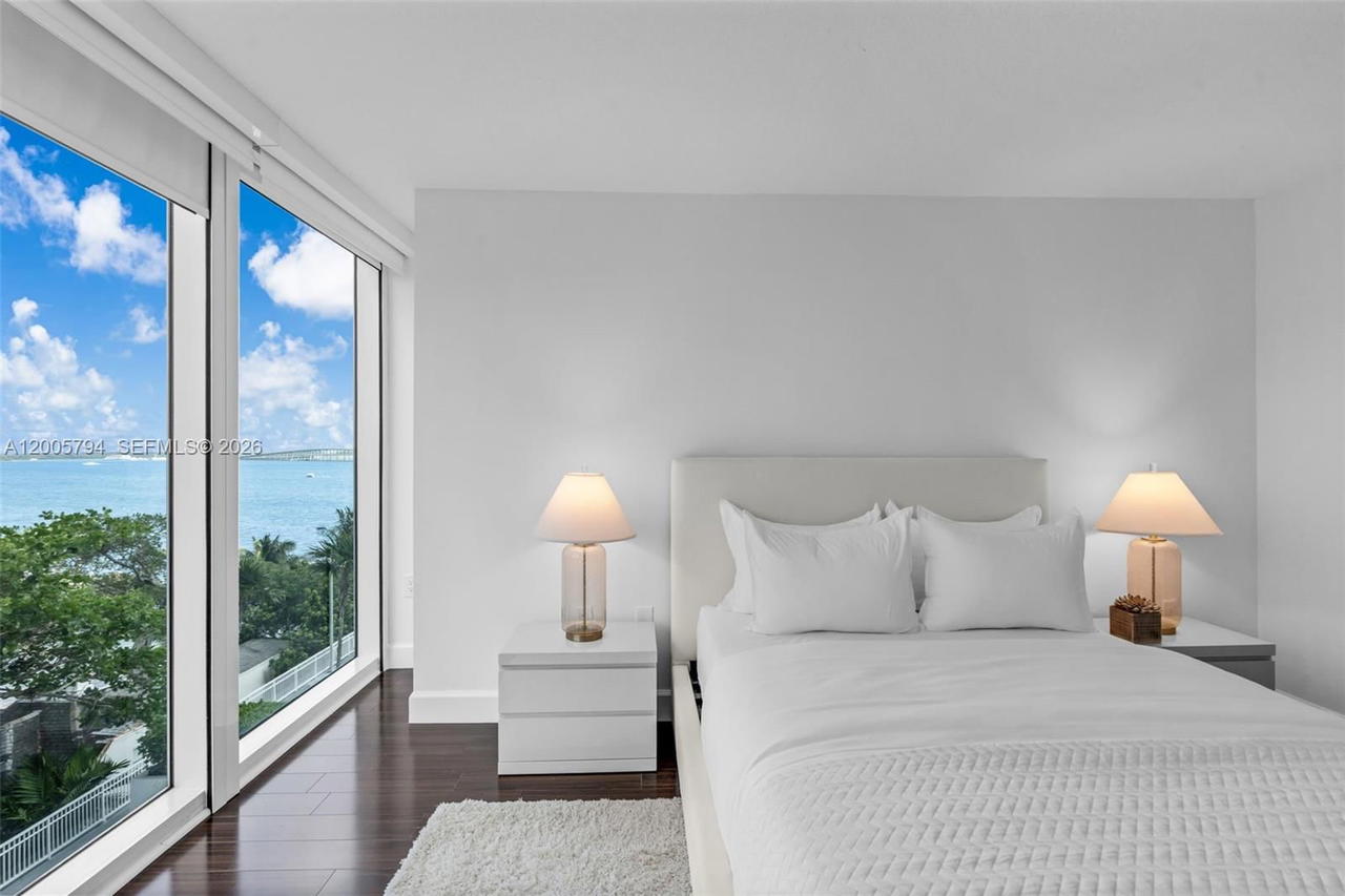 Real estate property located at 2101 Brickell Ave #306, Miami-dade, Skyline On Brickell Condo, Miami, FL