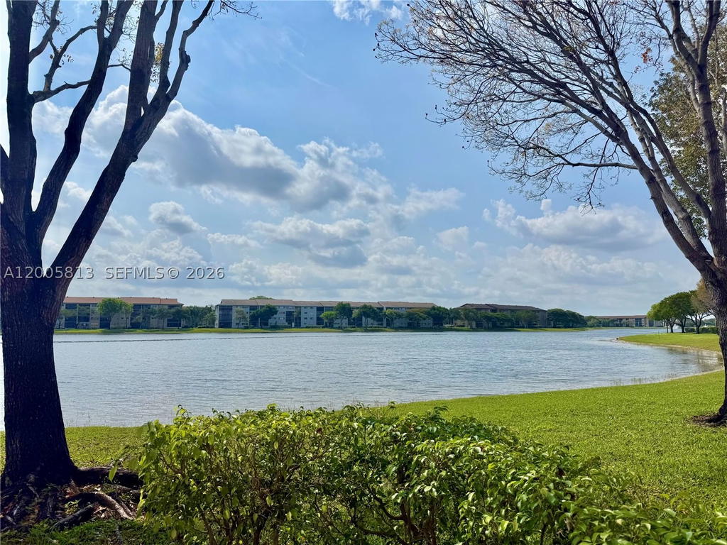 Real estate property located at 571 141st Ave #208N, Broward, Plymouth At Century Villa, Pembroke Pines, FL