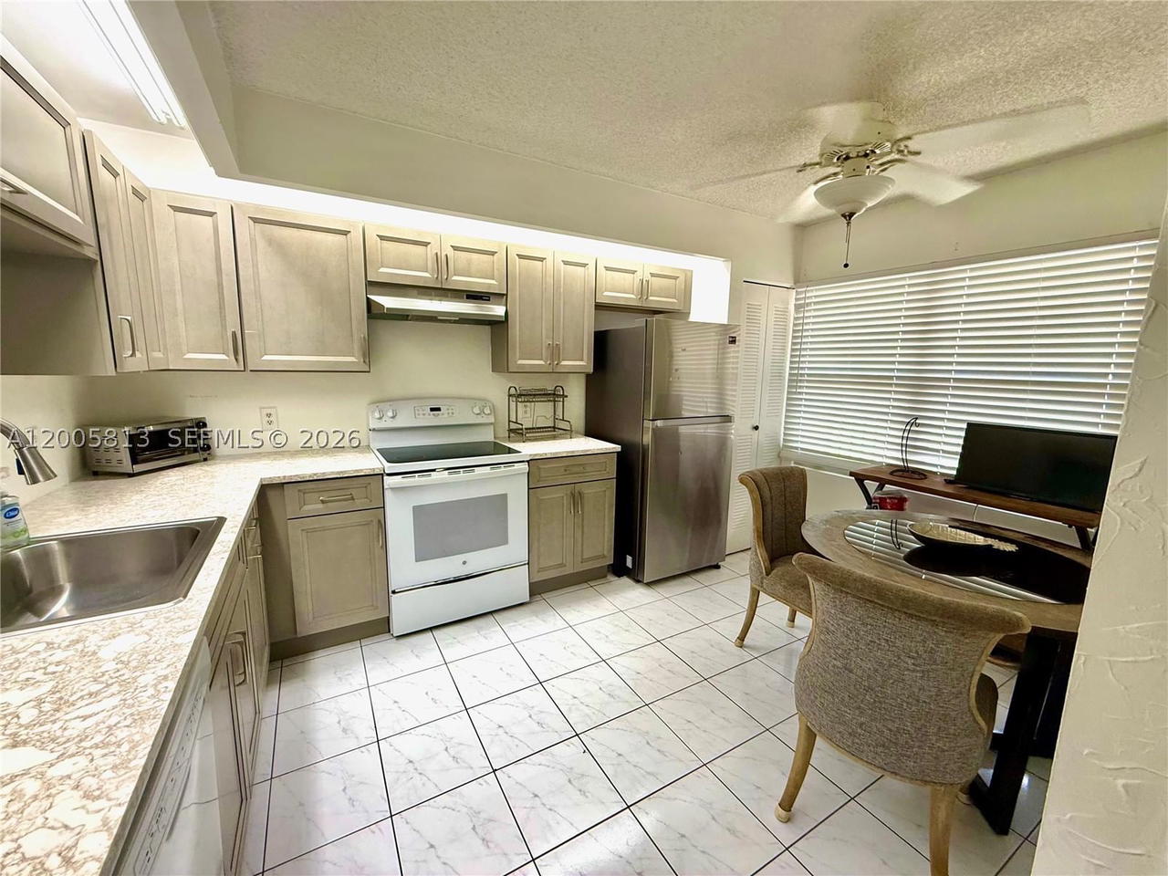 Real estate property located at 571 141st Ave #208N, Broward, Plymouth At Century Villa, Pembroke Pines, FL