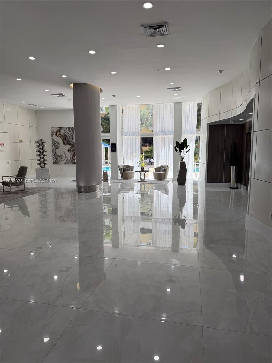 Real estate property located at 18800 29th Ave #419, Miami-dade, Venture At Aventura East, Aventura, FL
