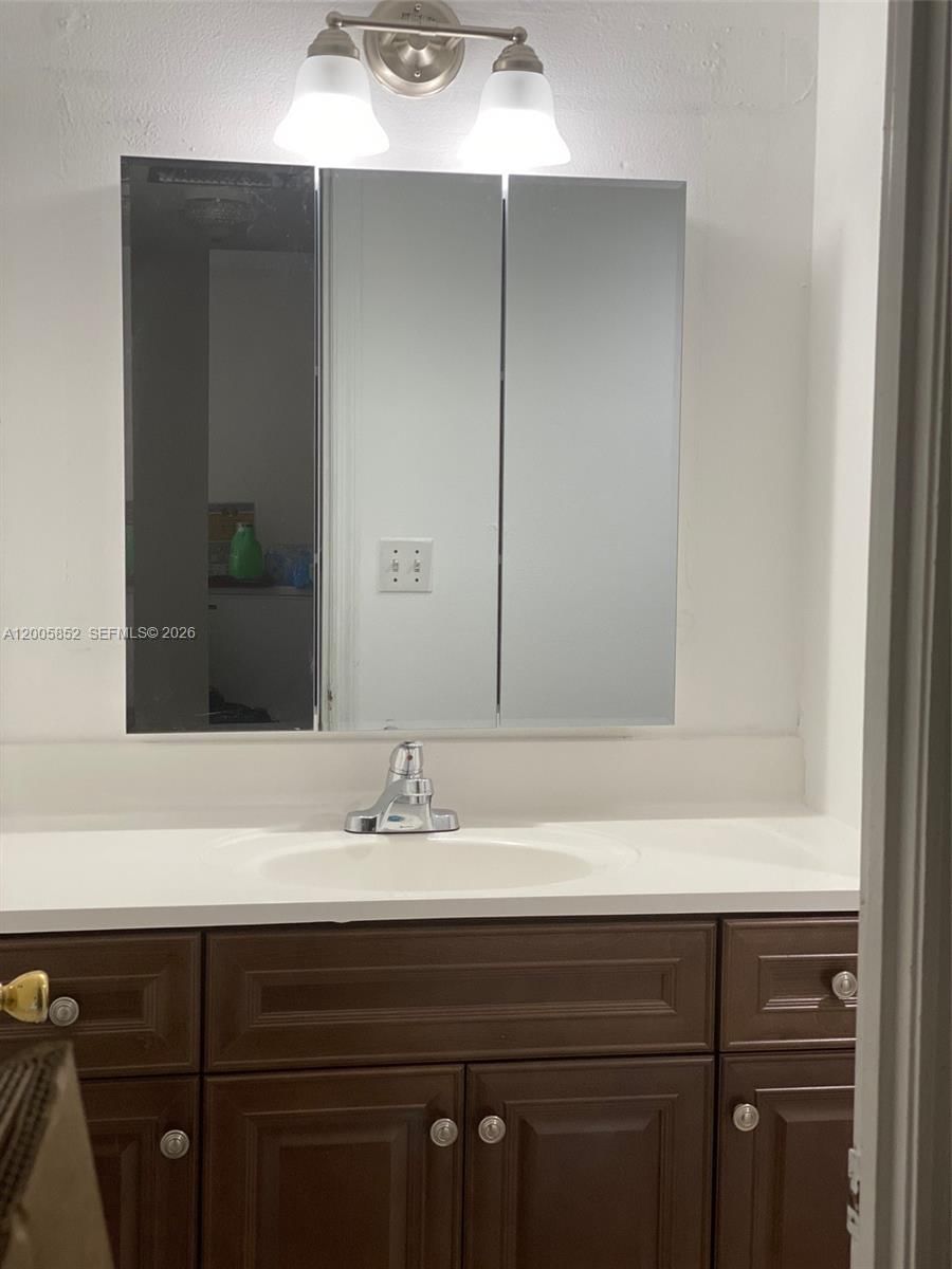 Real estate property located at 7031 Environ Blvd #221, Broward, Environ I Condo 3 And 4, Lauderhill, FL