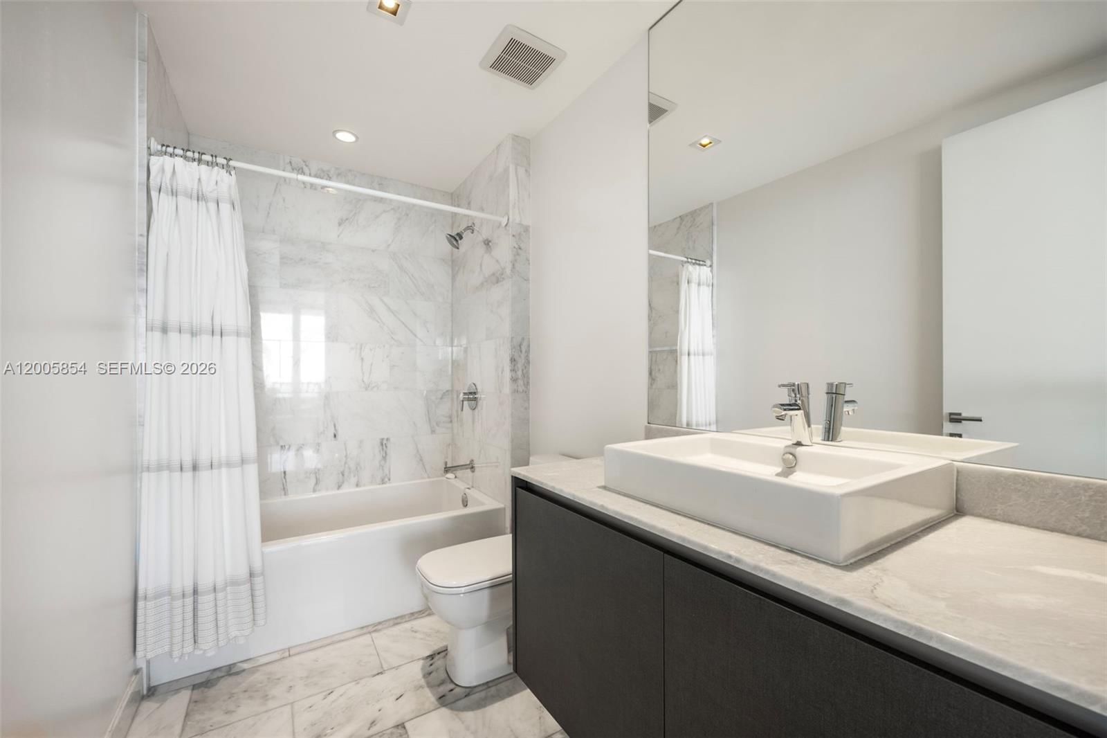 Real estate property located at 1451 Brickell Ave #4002, Miami-dade, Echo Brickell Condo, Miami, FL