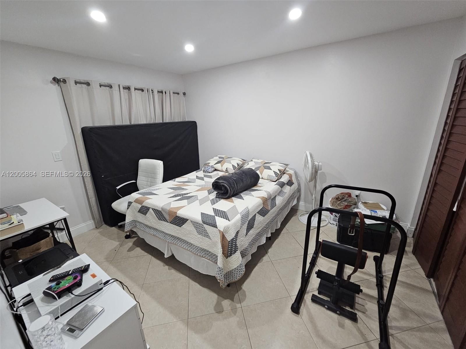 Real estate property located at 11734 112th Ln, Miami-dade, Woodstock Townhomes Sec 1, Miami, FL