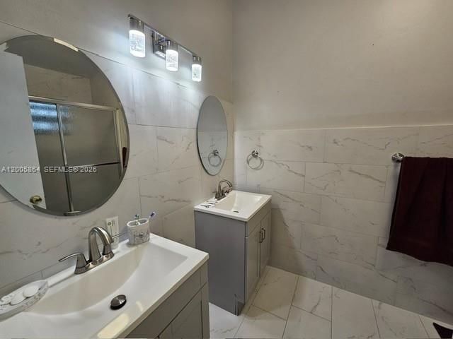 Real estate property located at 11734 112th Ln, Miami-dade, Woodstock Townhomes Sec 1, Miami, FL