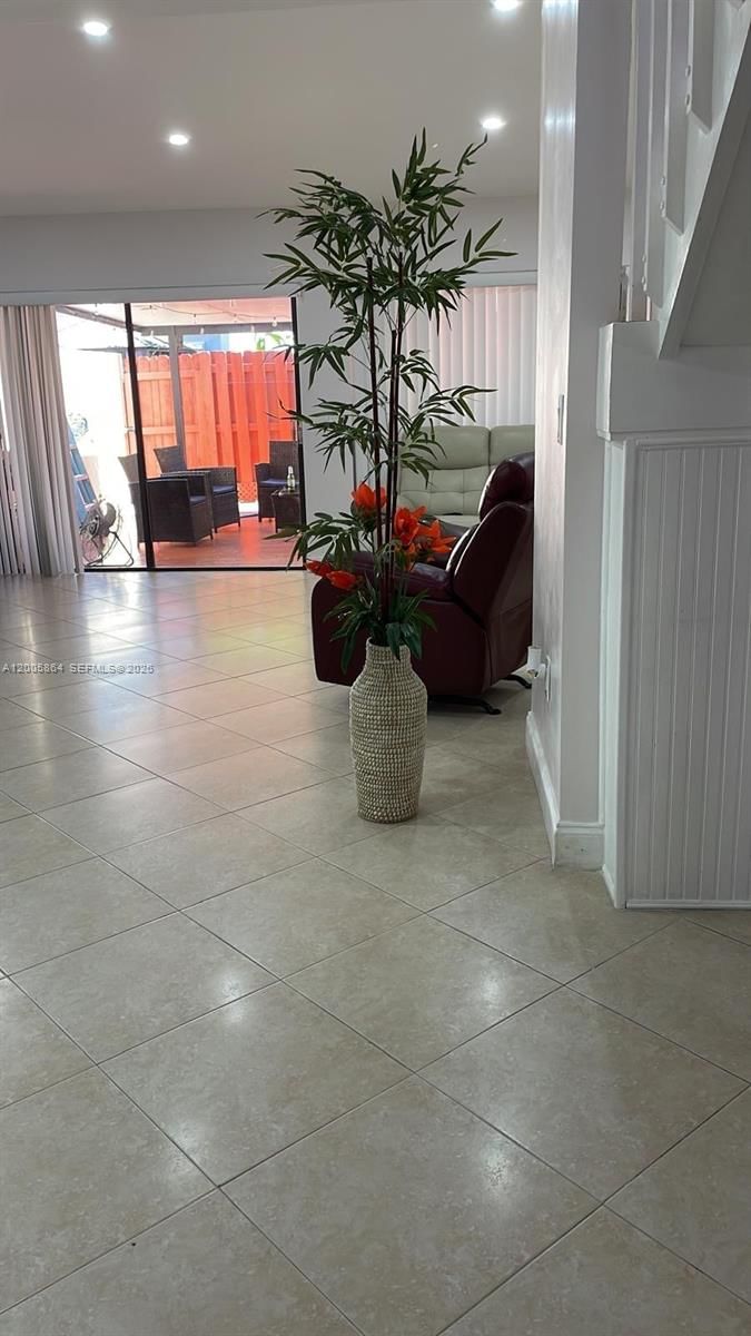 Real estate property located at 11734 112th Ln, Miami-dade, Woodstock Townhomes Sec 1, Miami, FL