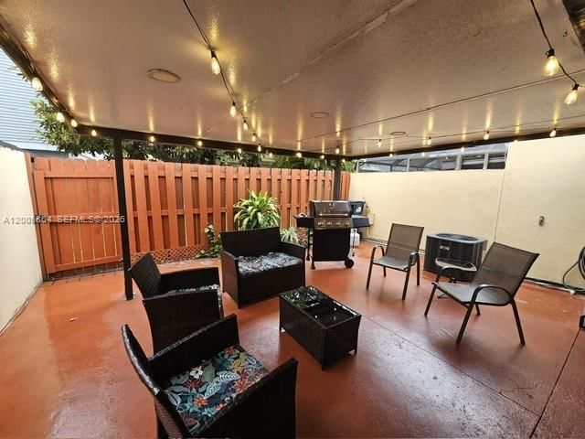 Real estate property located at 11734 112th Ln, Miami-dade, Woodstock Townhomes Sec 1, Miami, FL