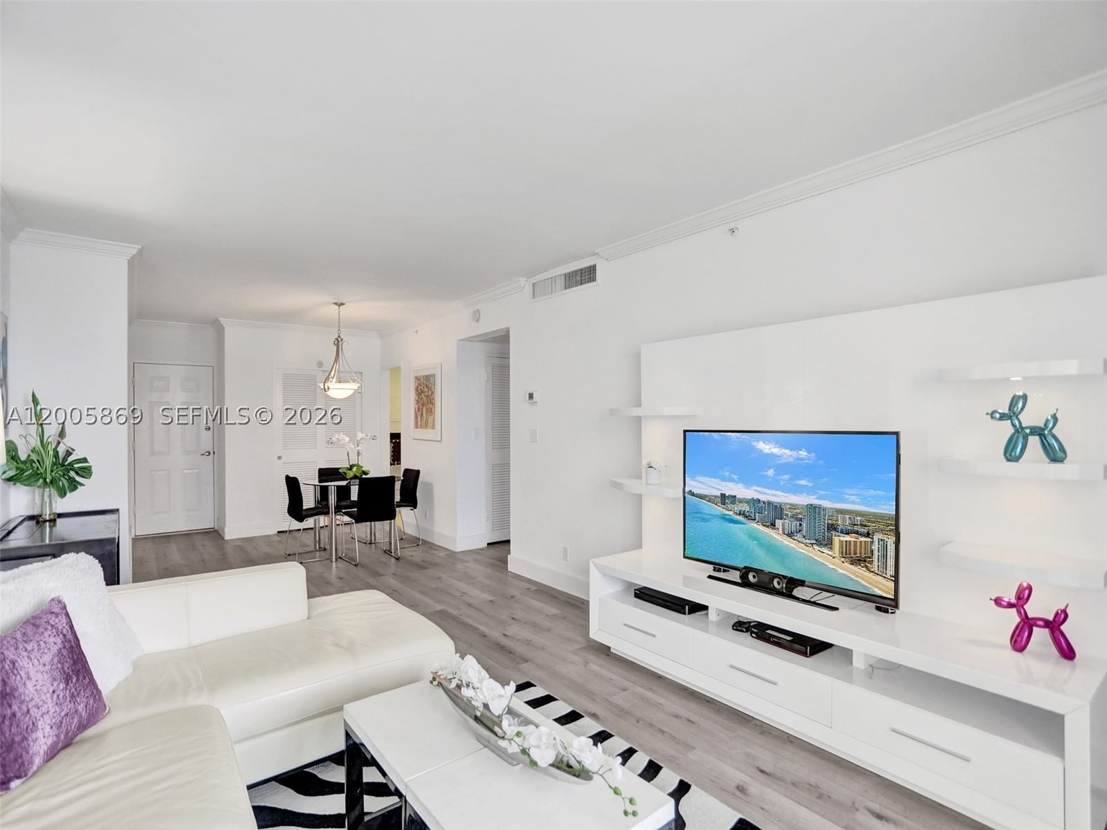 Real estate property located at 2501 Ocean Dr #415, Broward, Wave Condo, Hollywood, FL