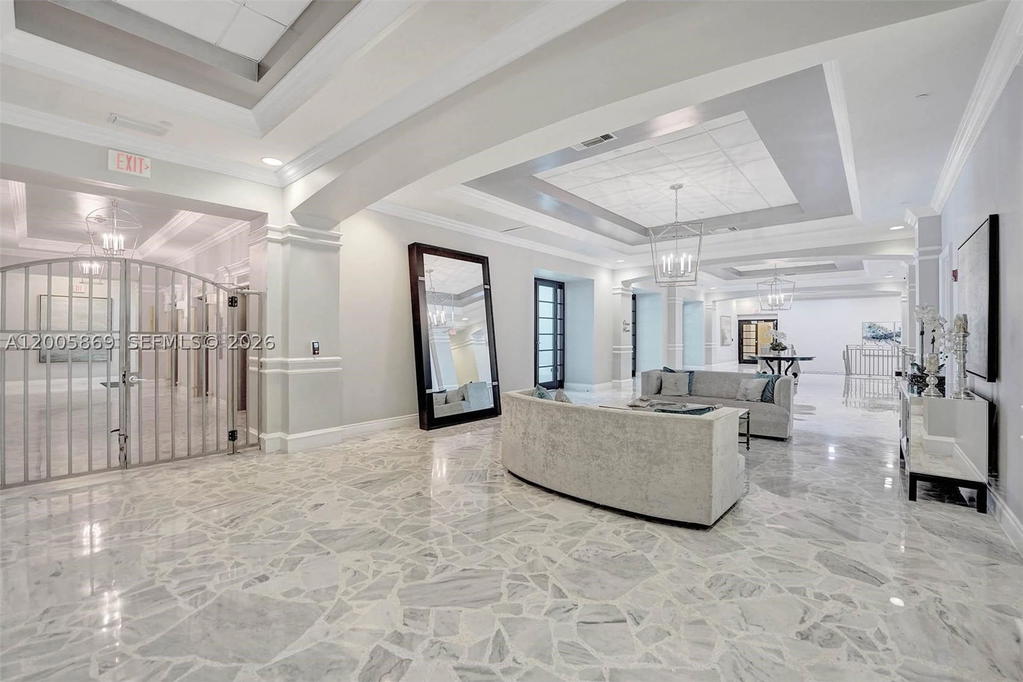Real estate property located at 2501 Ocean Dr #415, Broward, Wave Condo, Hollywood, FL