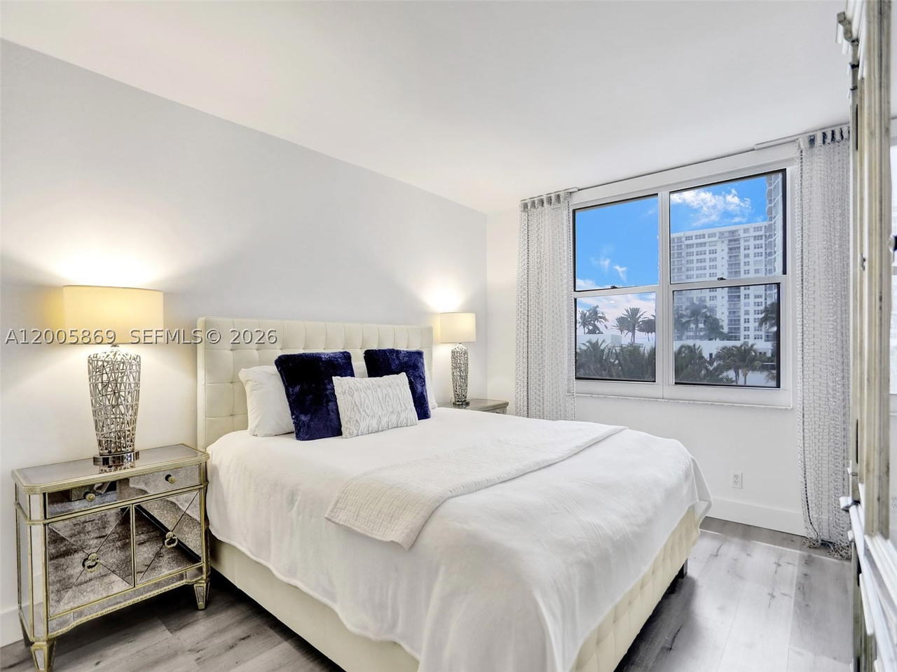 Real estate property located at 2501 Ocean Dr #415, Broward, Wave Condo, Hollywood, FL