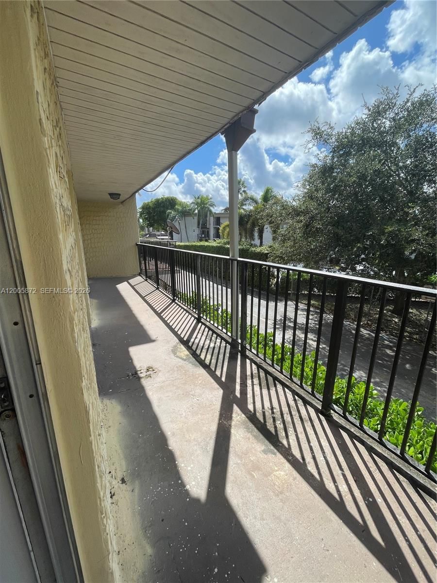 Real estate property located at 8500 109th Ave #6-229, Miami-dade, Courtyards At Kendall Con, Miami, FL