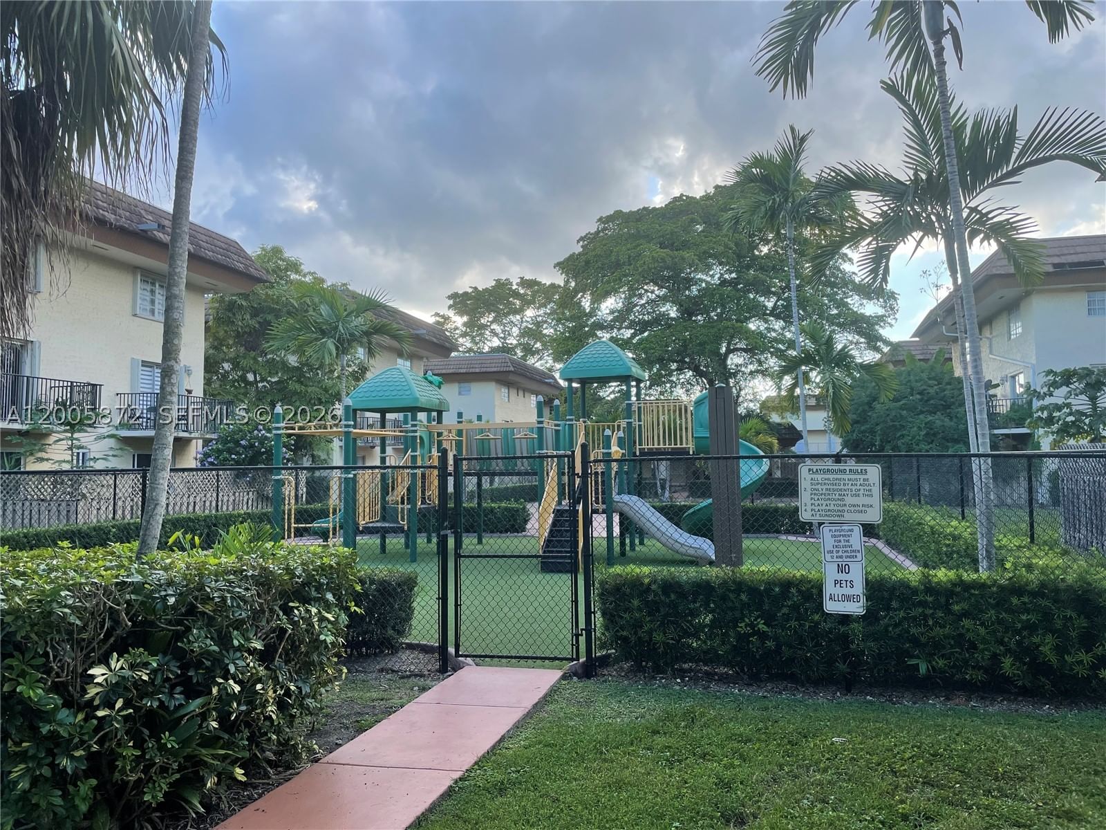 Real estate property located at 8500 109th Ave #6-229, Miami-dade, Courtyards At Kendall Con, Miami, FL