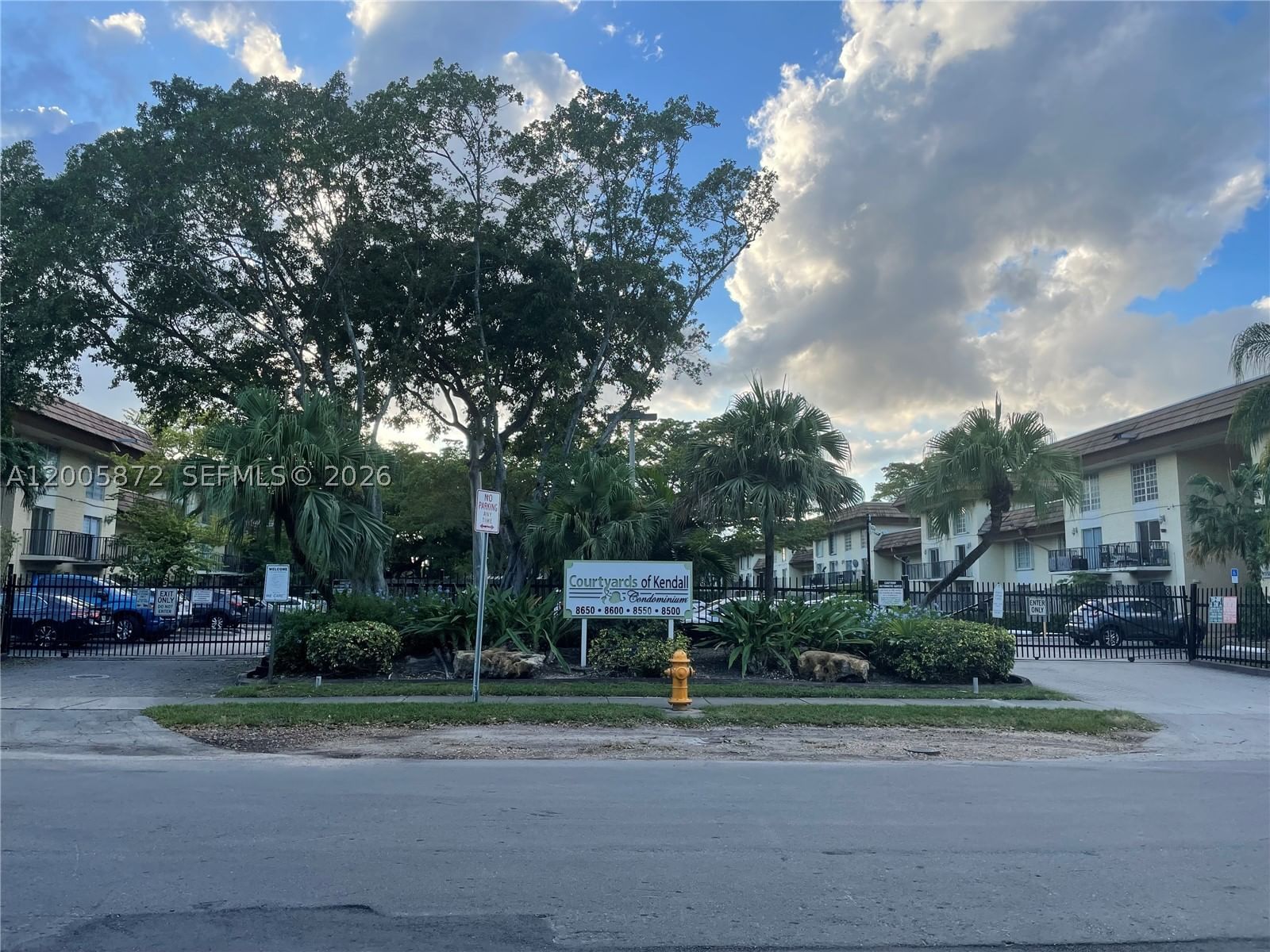 Real estate property located at 8500 109th Ave #6-229, Miami-dade, Courtyards At Kendall Con, Miami, FL