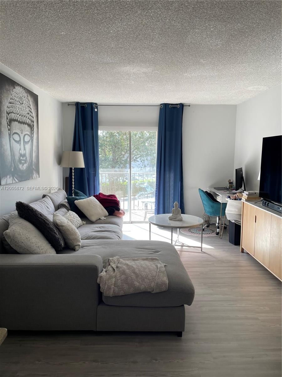 Real estate property located at 8500 109th Ave #6-229, Miami-dade, Courtyards At Kendall Con, Miami, FL