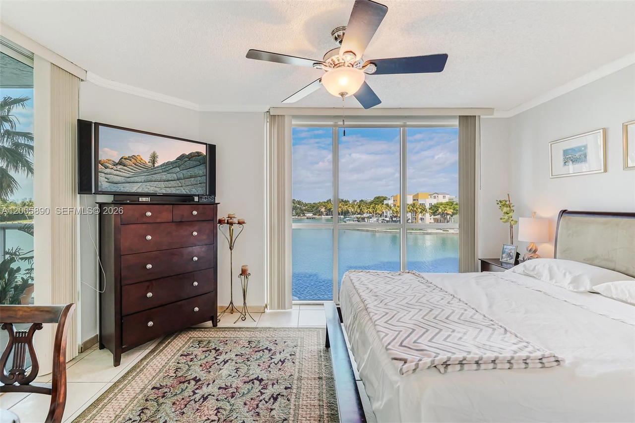 Real estate property located at 5900 Collins Ave #402, Miami-dade, The Grandview Condo, Miami Beach, FL