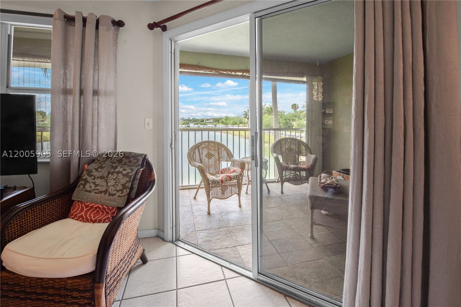Real estate property located at 2524 19th Pl #204-B, Miami-dade, Keys Gate Condo No Two, Homestead, FL
