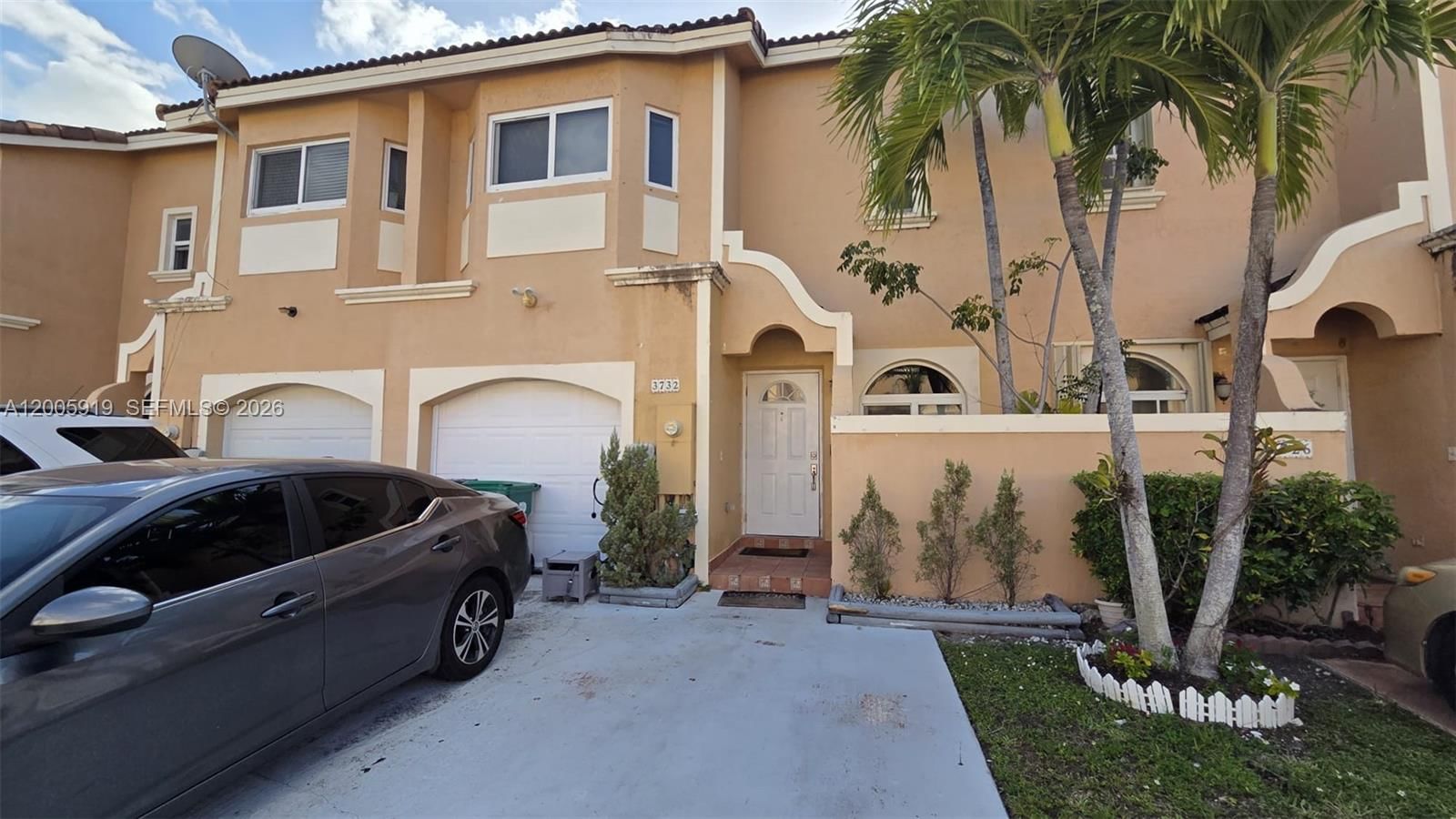 Real estate property located at 3732 153rd Ct, Miami-dade, Caribe Lakes Phase Ii, Miami, FL