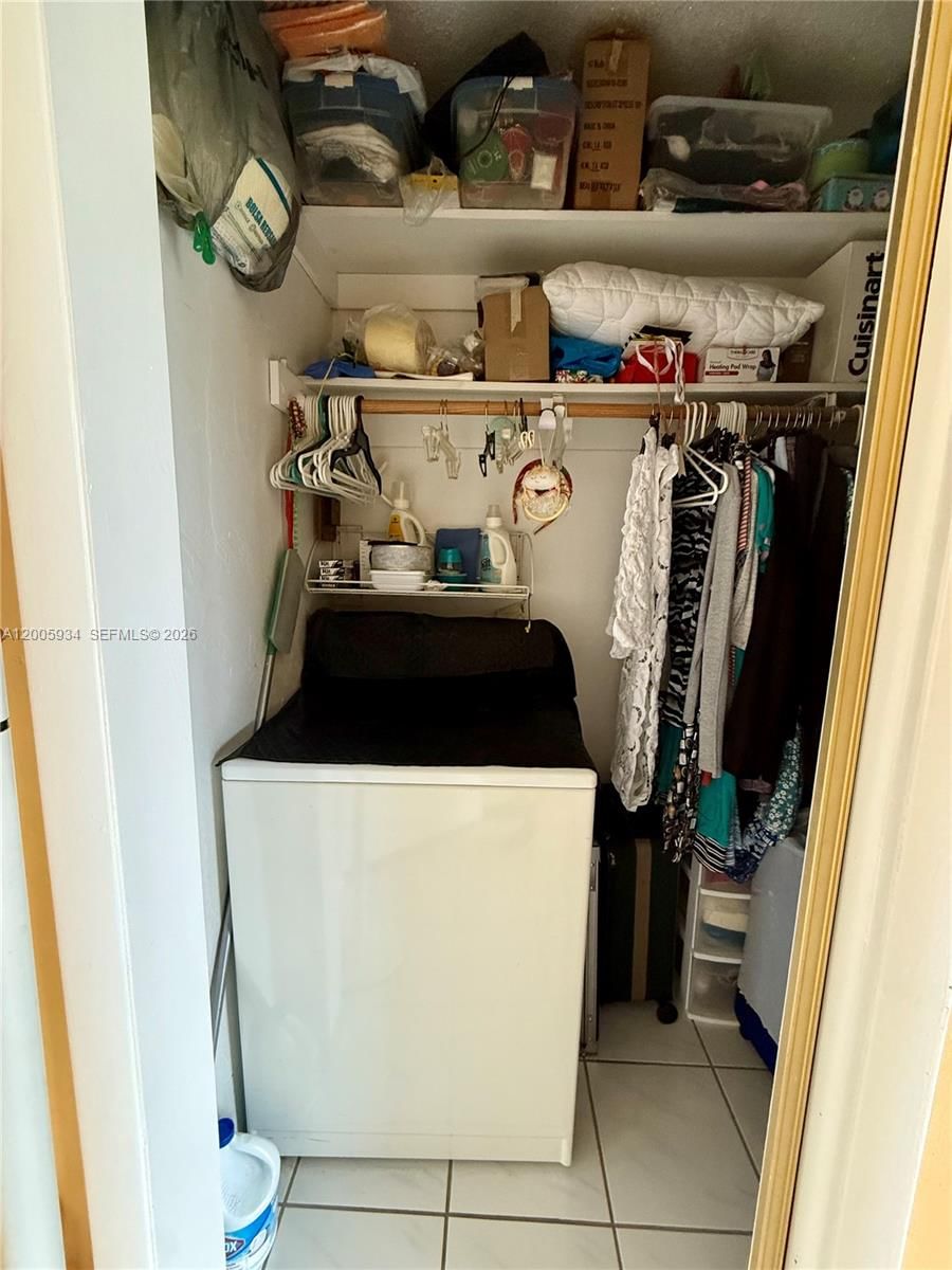 Real estate property located at 11 204th St #23, Miami-dade, Ro-mont Gardens Andover C, Miami Gardens, FL