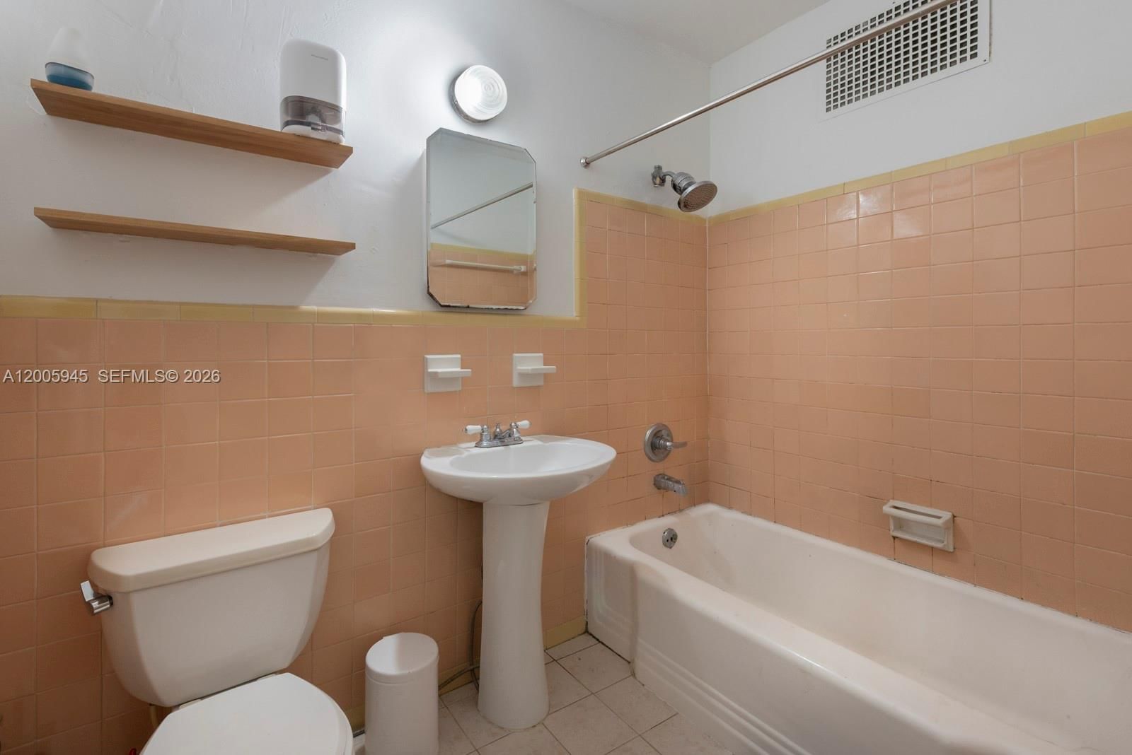 Real estate property located at 6941 Bay Dr B3, Miami-dade, Normandy Palms Condo, Miami Beach, FL