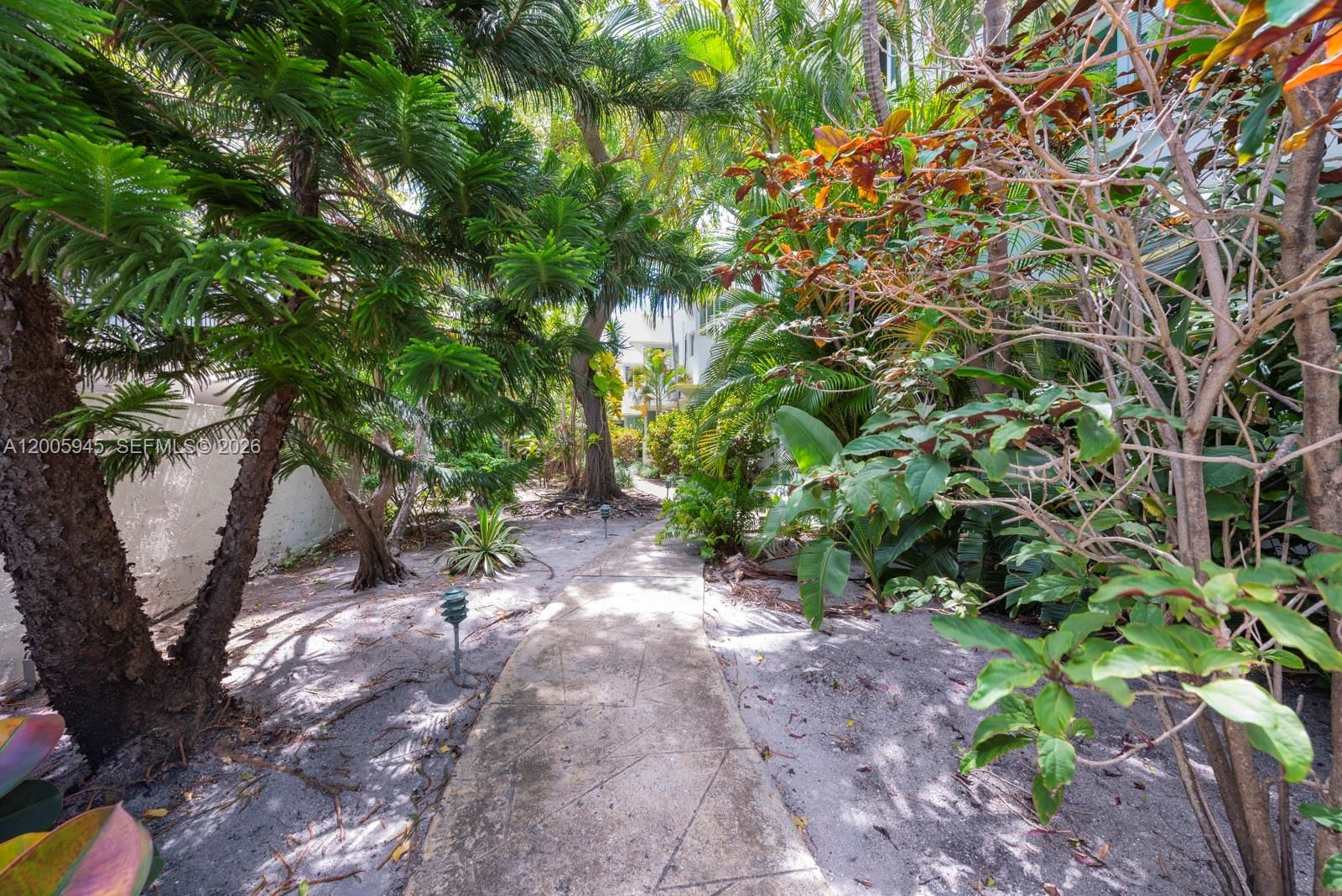 Real estate property located at 6941 Bay Dr B3, Miami-dade, Normandy Palms Condo, Miami Beach, FL