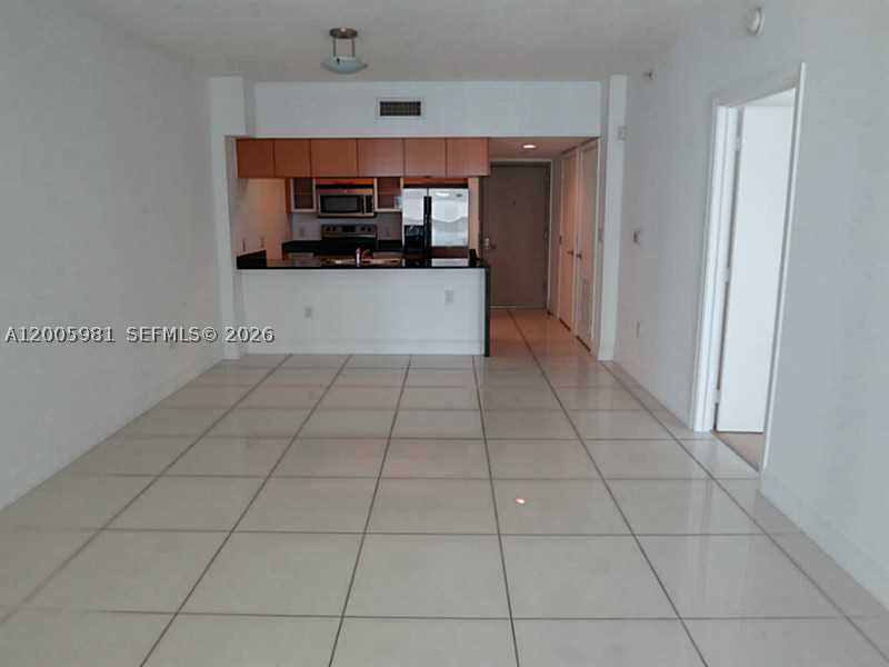 Real estate property located at 1750 BAYSHORE DR #2909, Miami-dade, Opera Tower, Miami, FL