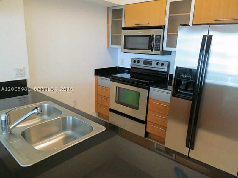 Real estate property located at 1750 BAYSHORE DR #2909, Miami-dade, Opera Tower, Miami, FL