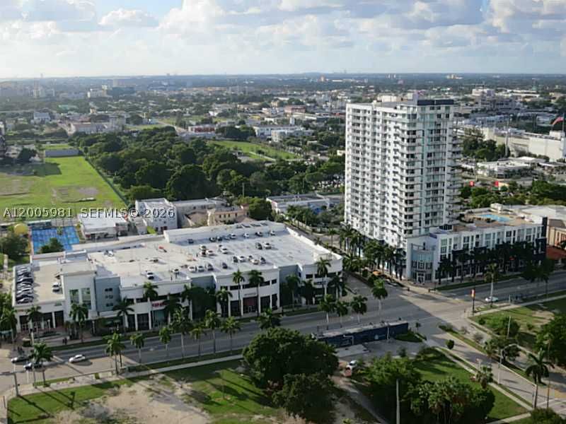 Real estate property located at 1750 BAYSHORE DR #2909, Miami-dade, Opera Tower, Miami, FL