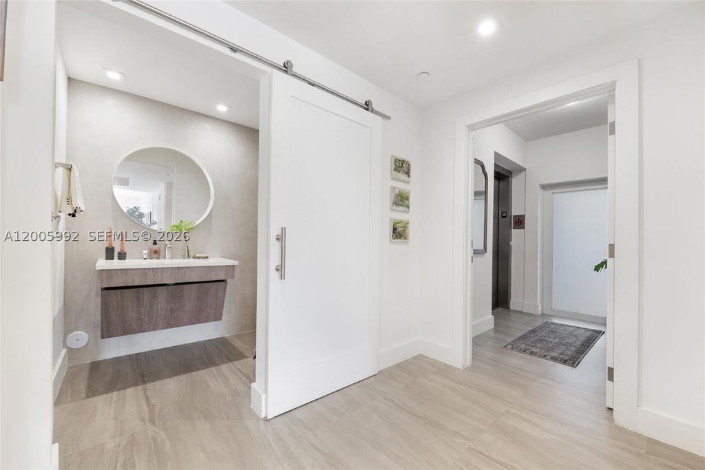 Real estate property located at 120 Salamanca Ave #3B, Miami-dade, C Gab Douglas Sec, Coral Gables, FL