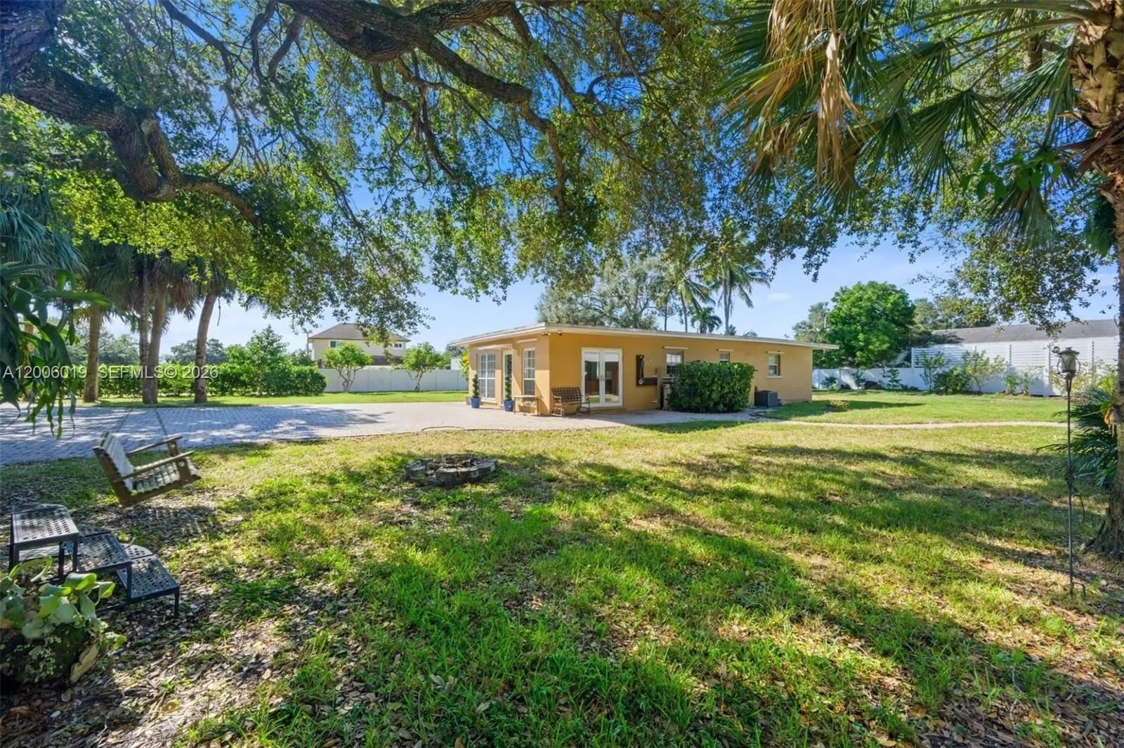 Real estate property located at 4001 73rd Ave, Broward, Everglade Land Sales Co, Davie, FL