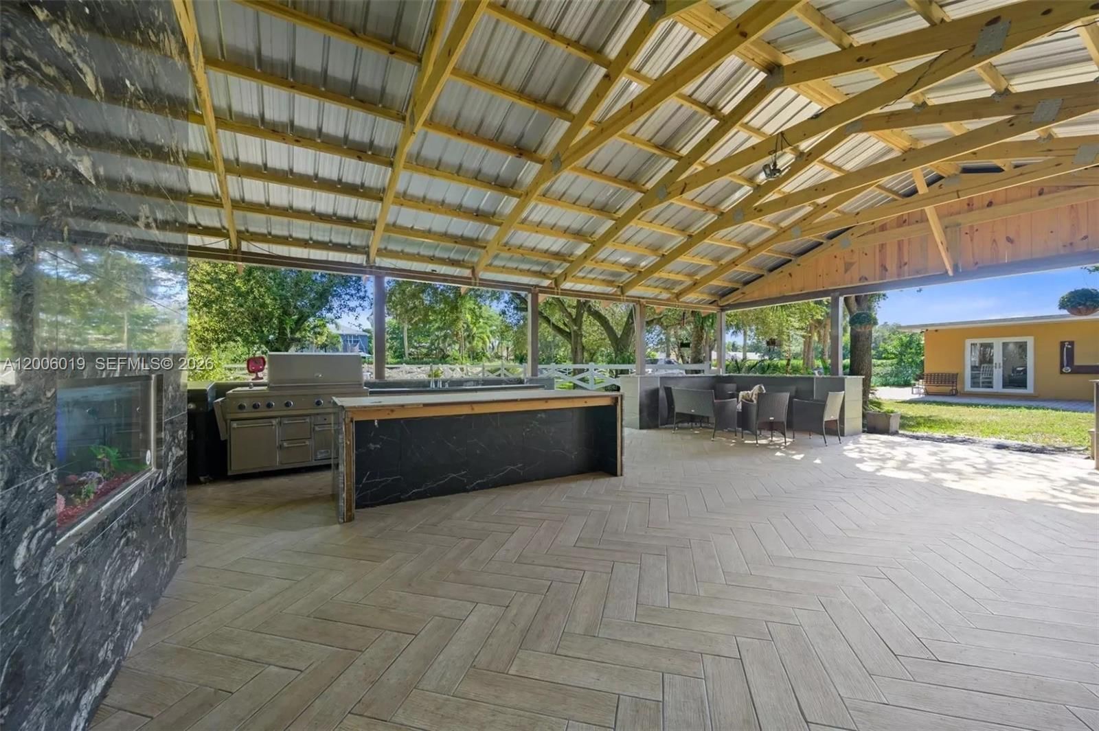 Real estate property located at 4001 73rd Ave, Broward, Everglade Land Sales Co, Davie, FL