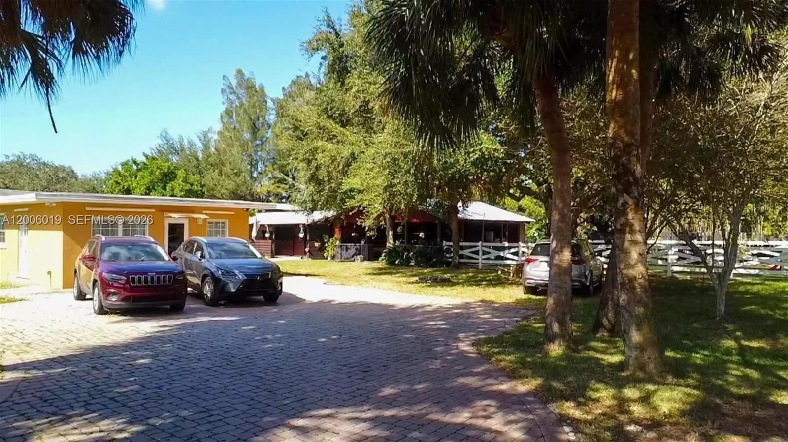 Real estate property located at 4001 73rd Ave, Broward, Everglade Land Sales Co, Davie, FL