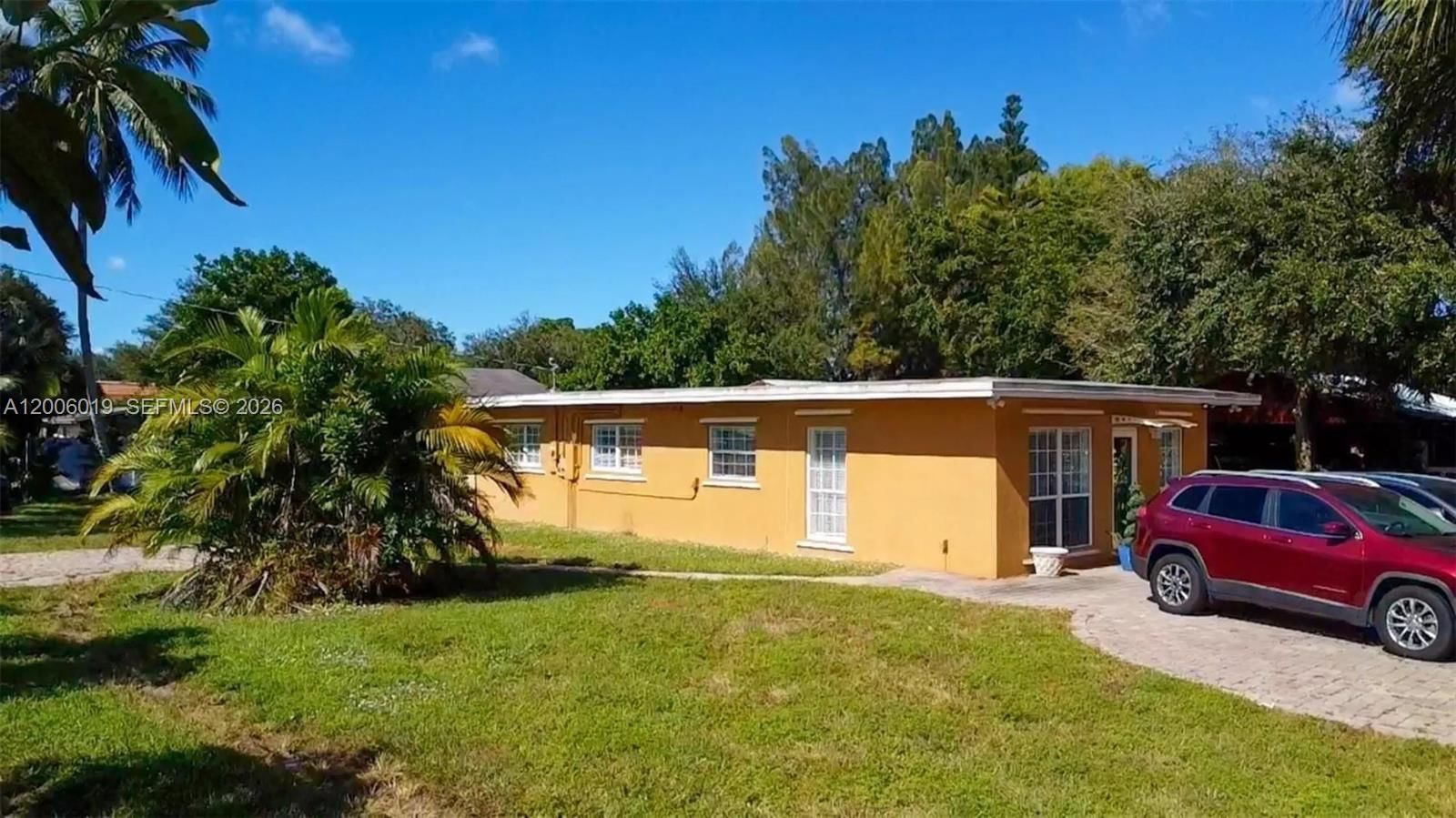 Real estate property located at 4001 73rd Ave, Broward, Everglade Land Sales Co, Davie, FL