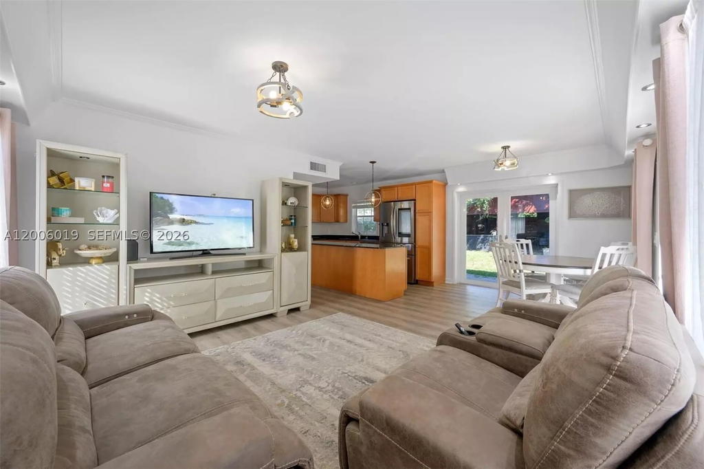 Real estate property located at 4001 73rd Ave, Broward, Everglade Land Sales Co, Davie, FL
