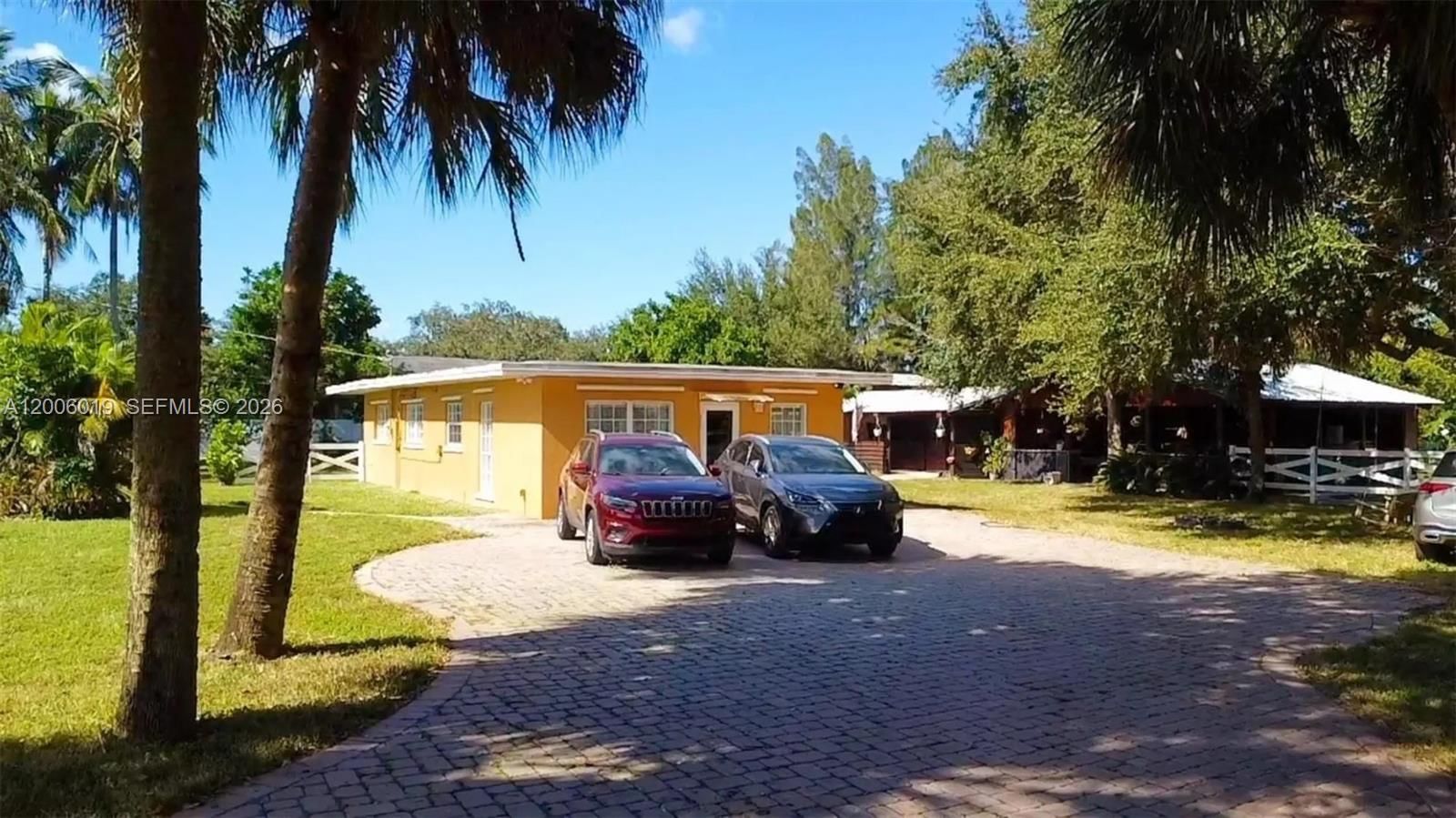 Real estate property located at 4001 73rd Ave, Broward, Everglade Land Sales Co, Davie, FL