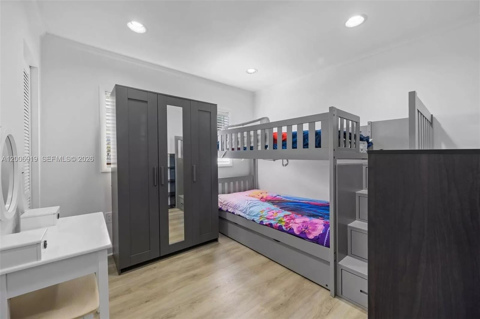 Real estate property located at 4001 73rd Ave, Broward, Everglade Land Sales Co, Davie, FL