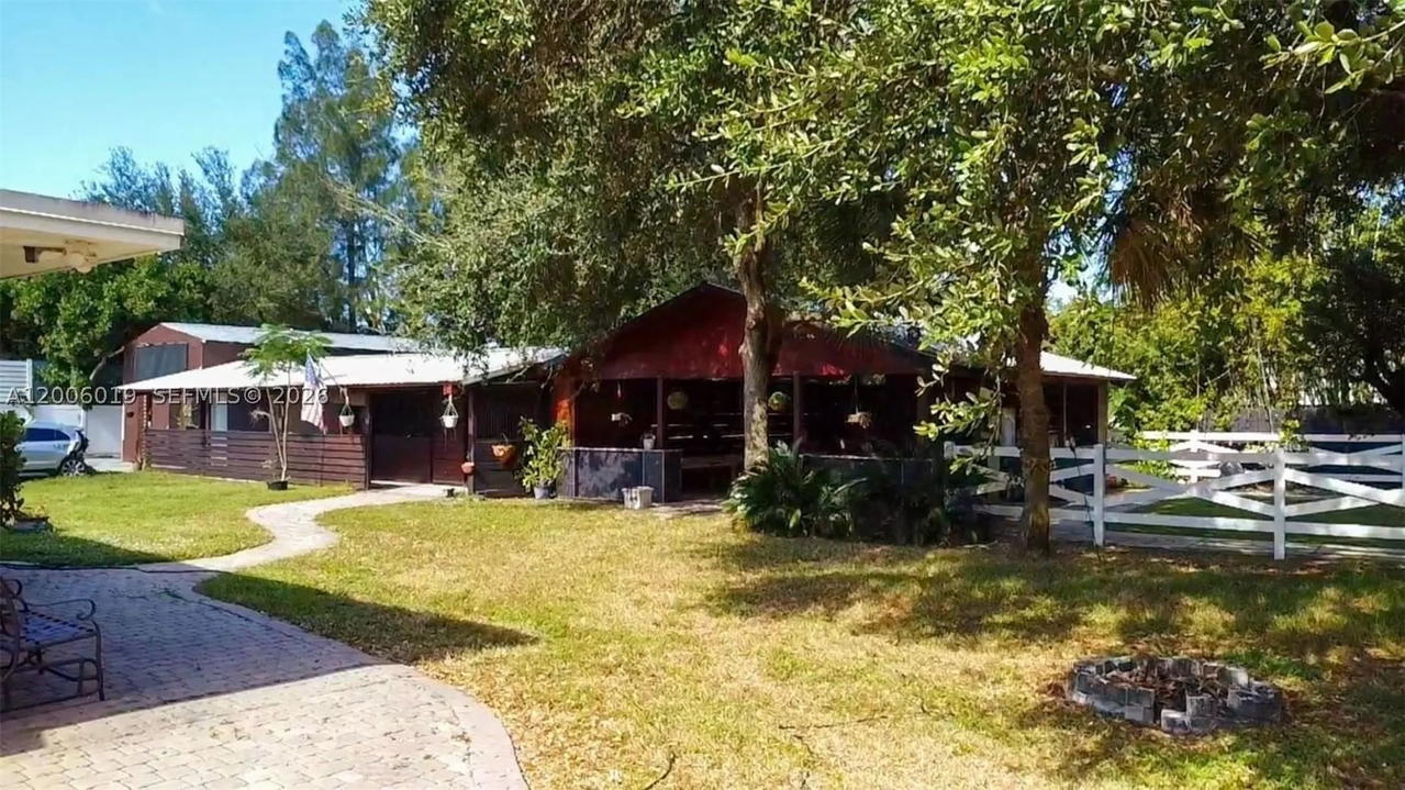 Real estate property located at 4001 73rd Ave, Broward, Everglade Land Sales Co, Davie, FL