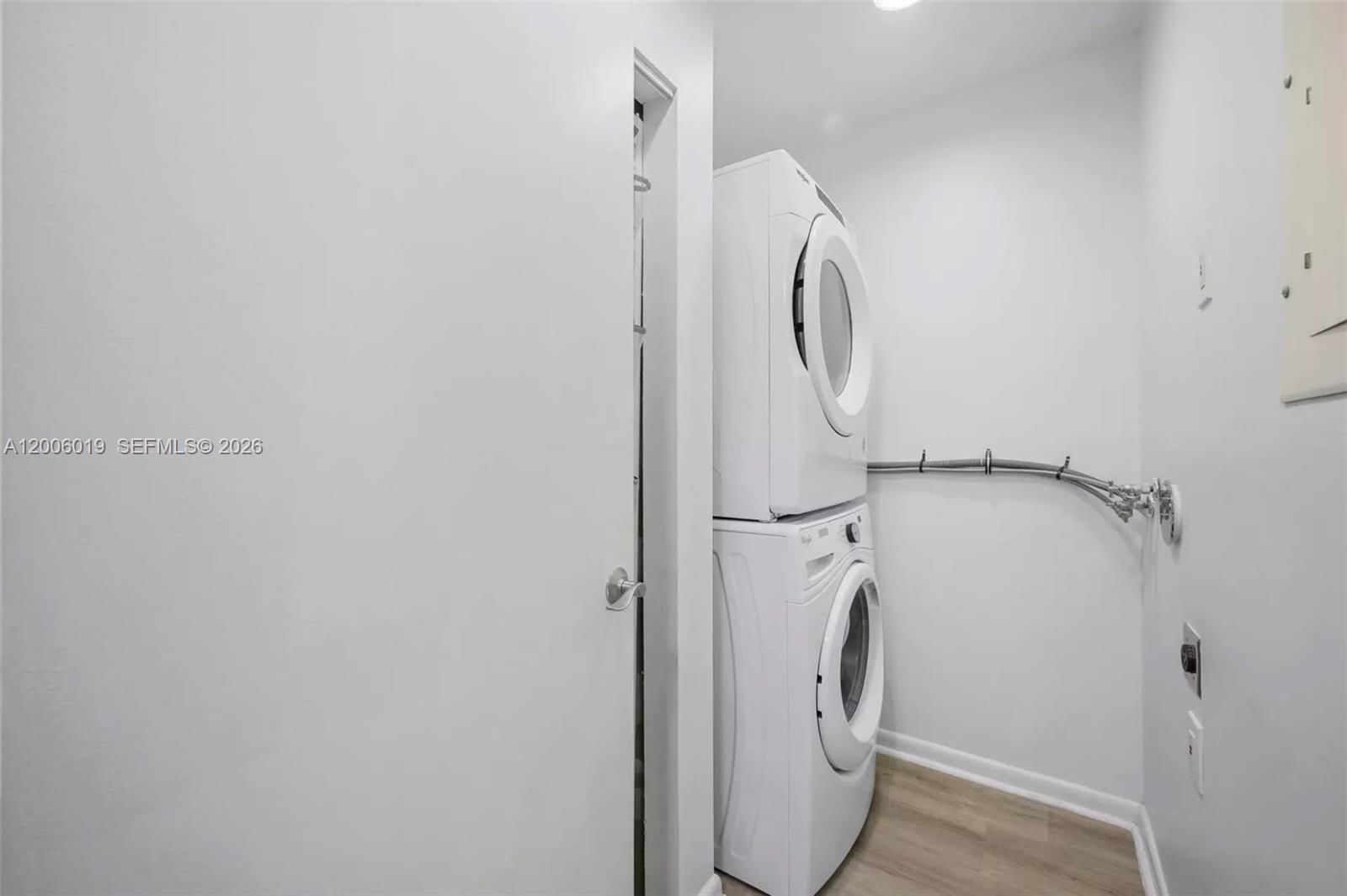 Real estate property located at 4001 73rd Ave, Broward, Everglade Land Sales Co, Davie, FL