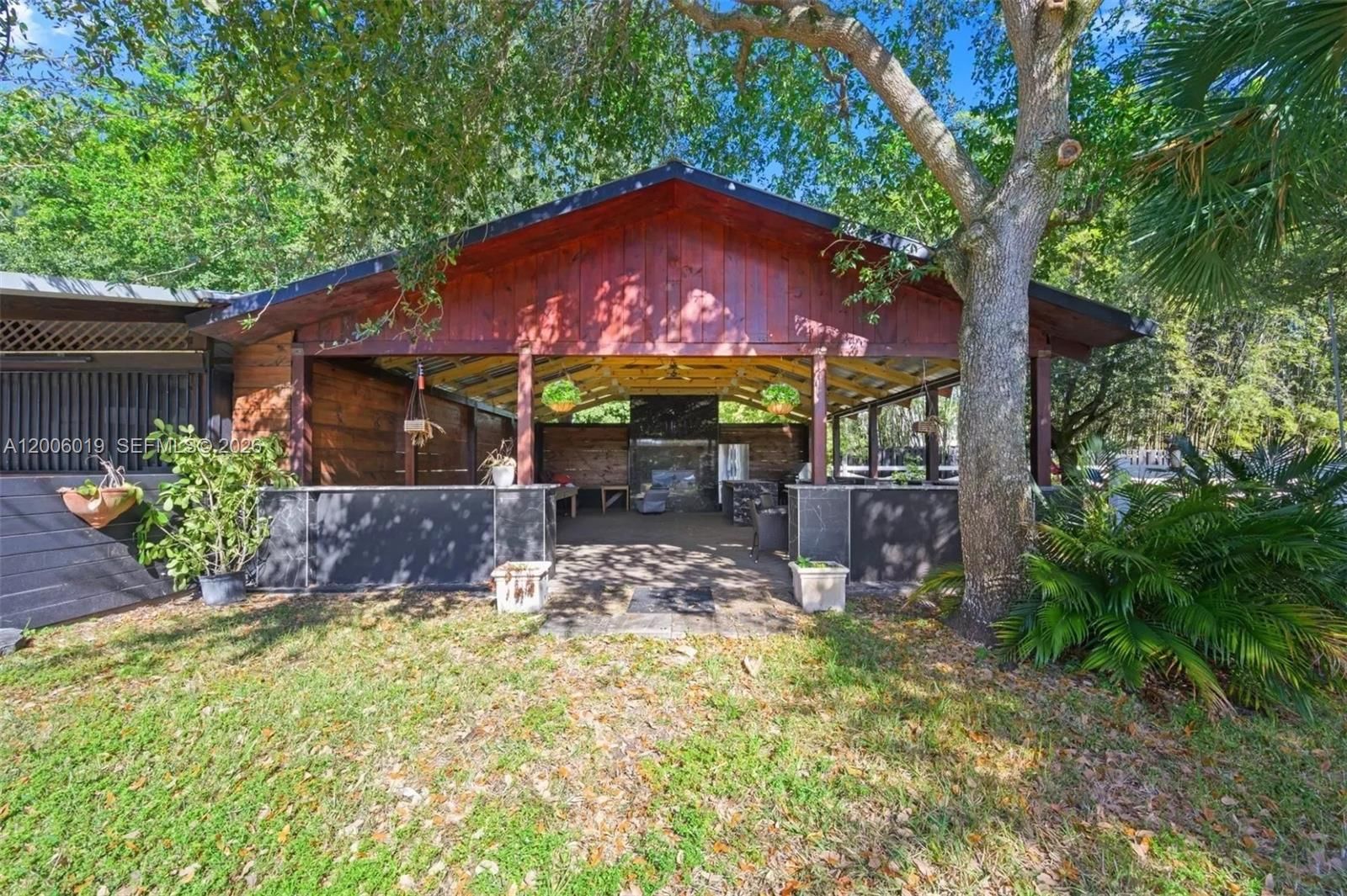 Real estate property located at 4001 73rd Ave, Broward, Everglade Land Sales Co, Davie, FL