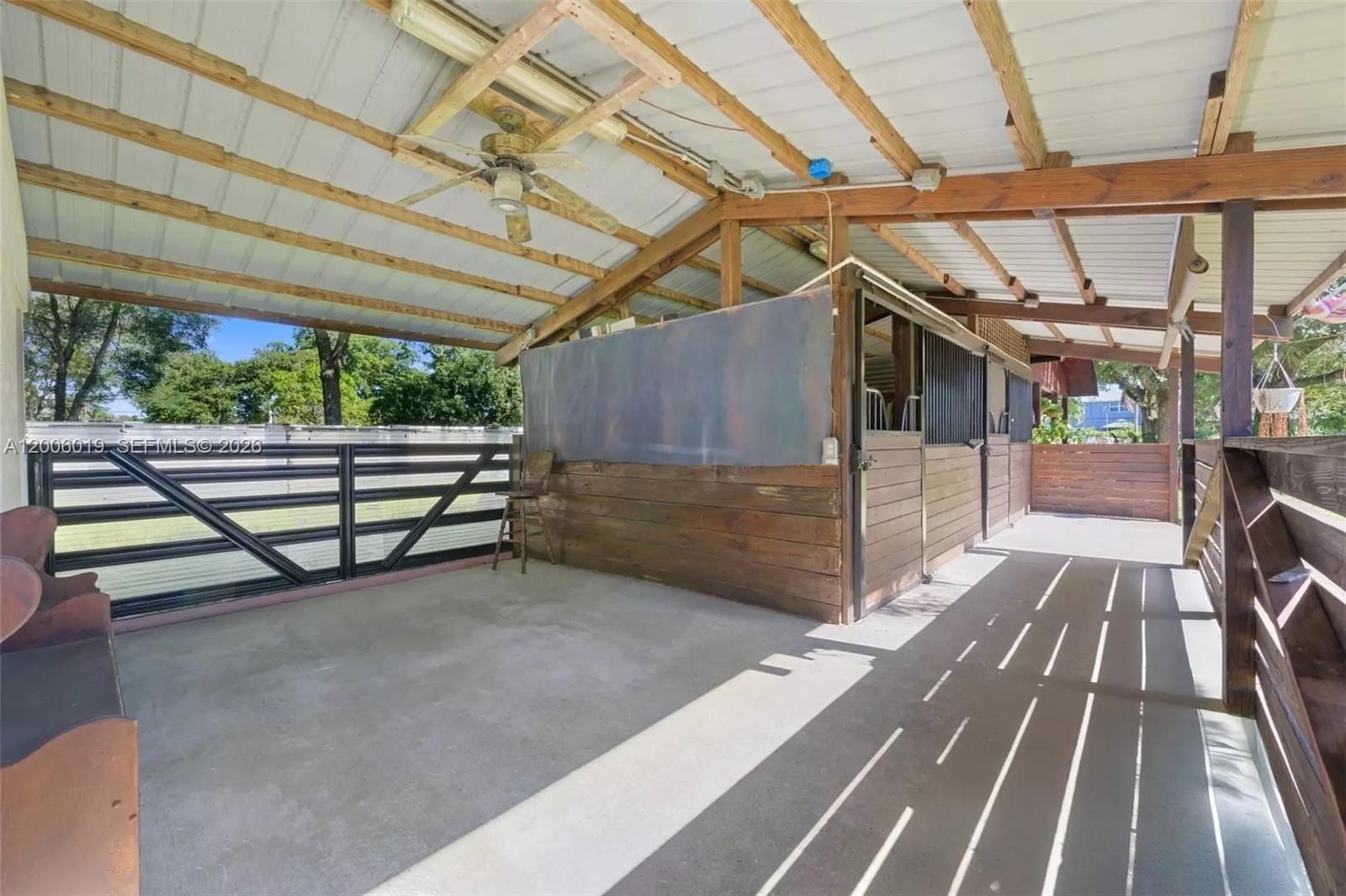 Real estate property located at 4001 73rd Ave, Broward, Everglade Land Sales Co, Davie, FL