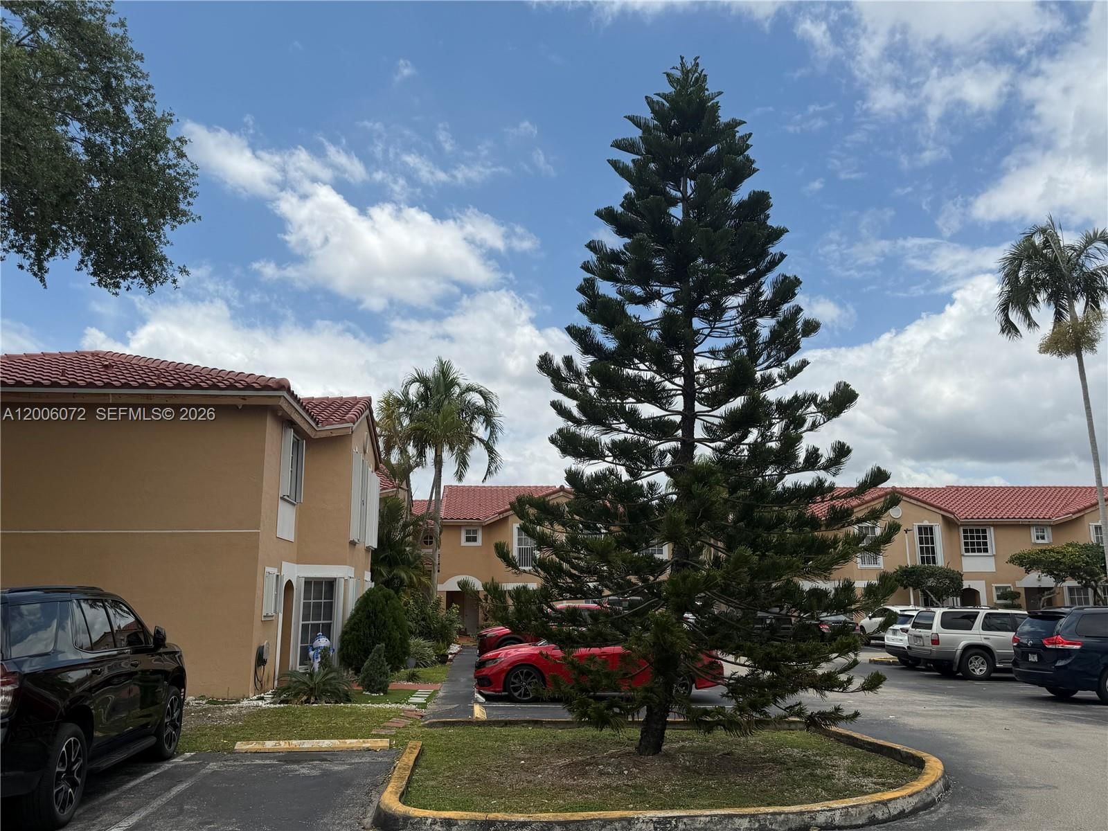 Real estate property located at 14245 57th Ln #9-2, Miami-dade, Sienna Villas Condo, Miami, FL