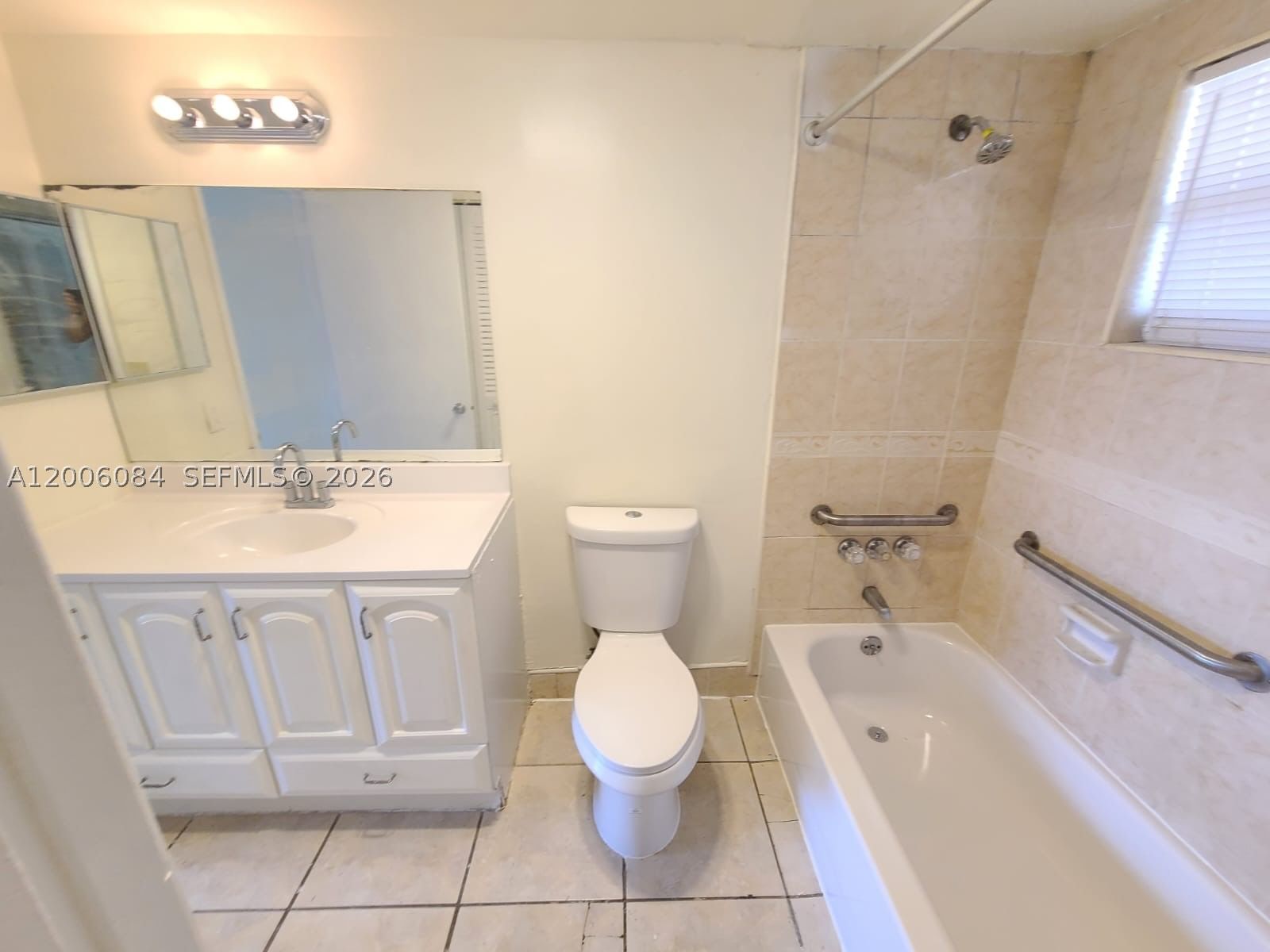 Real estate property located at 15600 7th Ave #709, Miami-dade, Parkway Towers Bldg 1, Miami, FL