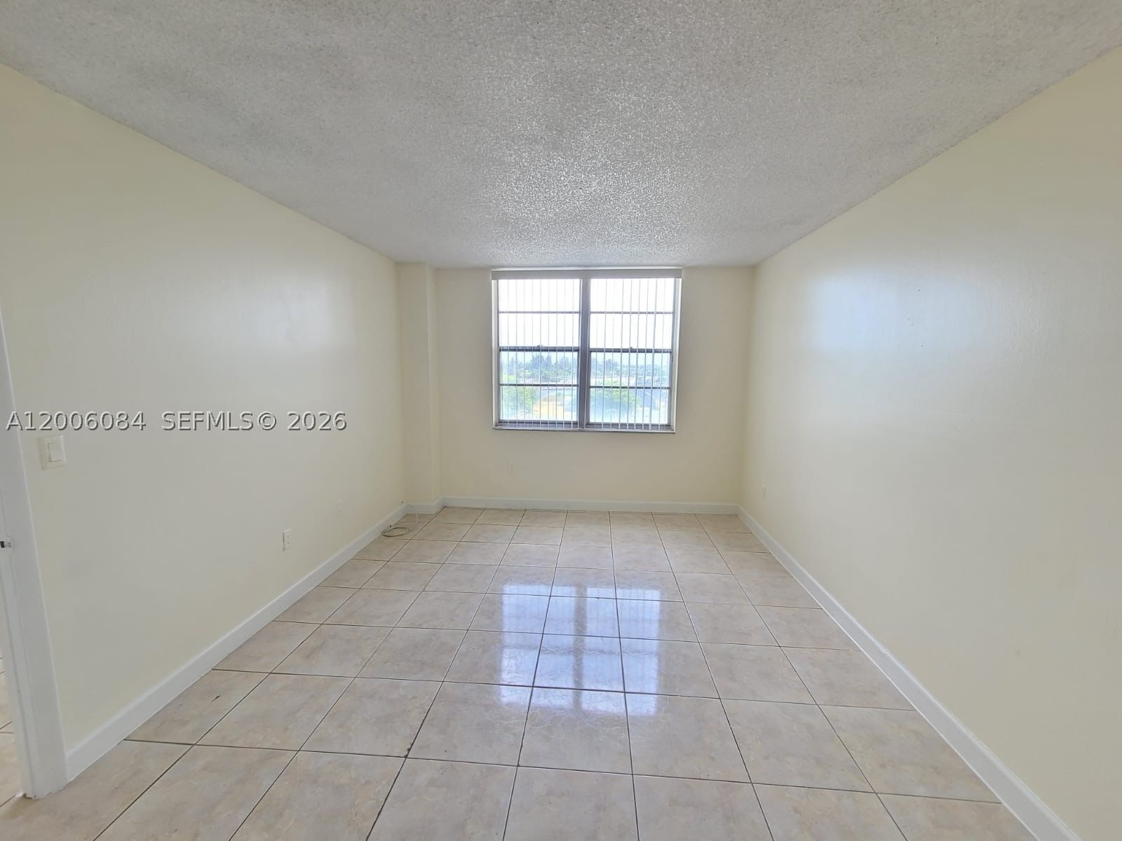 Real estate property located at 15600 7th Ave #709, Miami-dade, Parkway Towers Bldg 1, Miami, FL