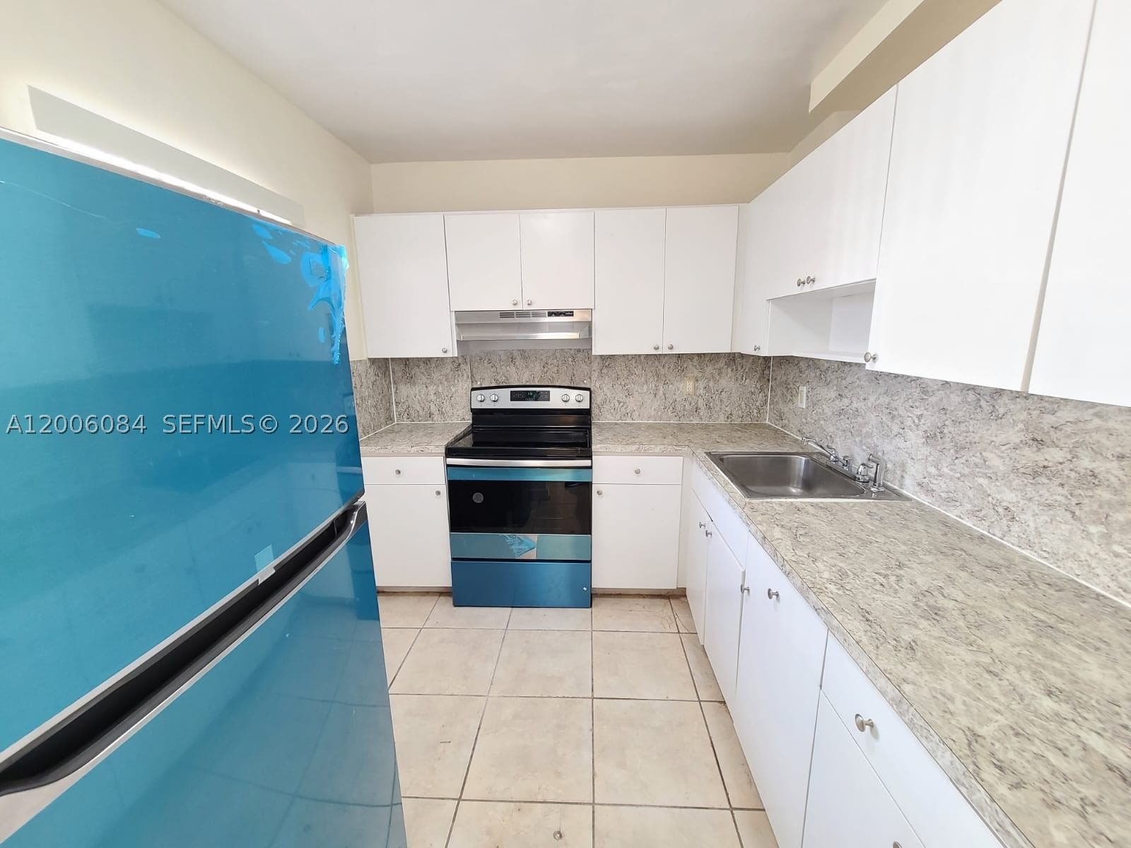 Real estate property located at 15600 7th Ave #709, Miami-dade, Parkway Towers Bldg 1, Miami, FL